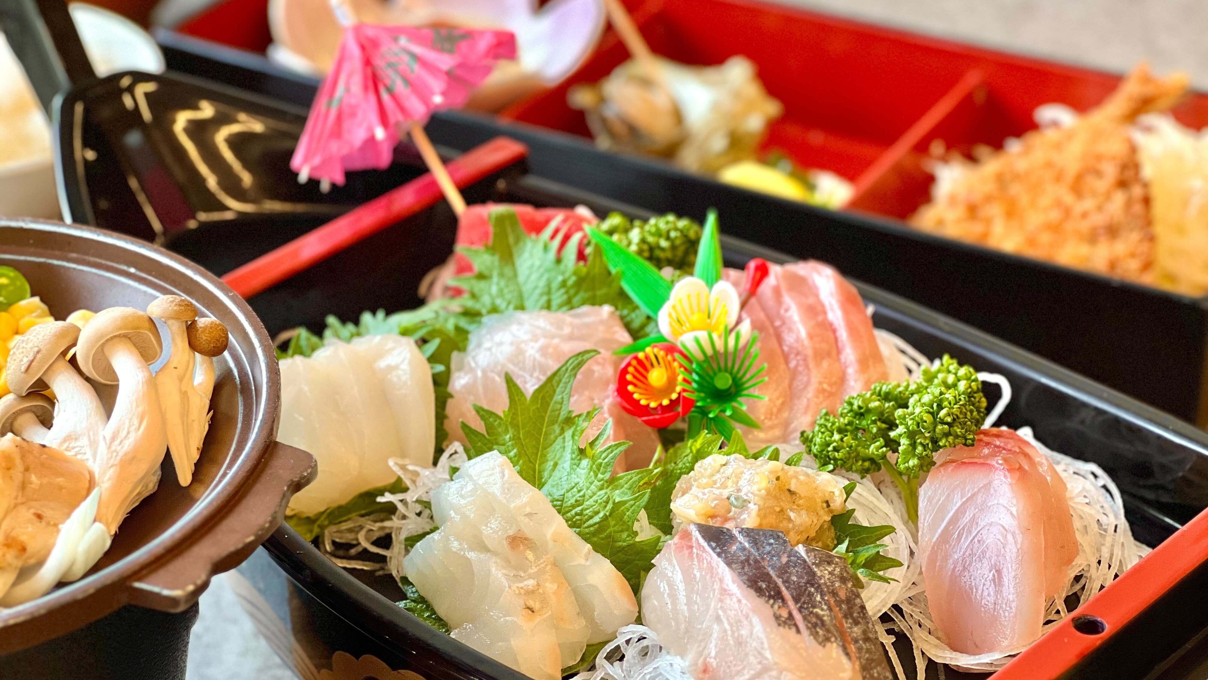 Boat-shaped platter