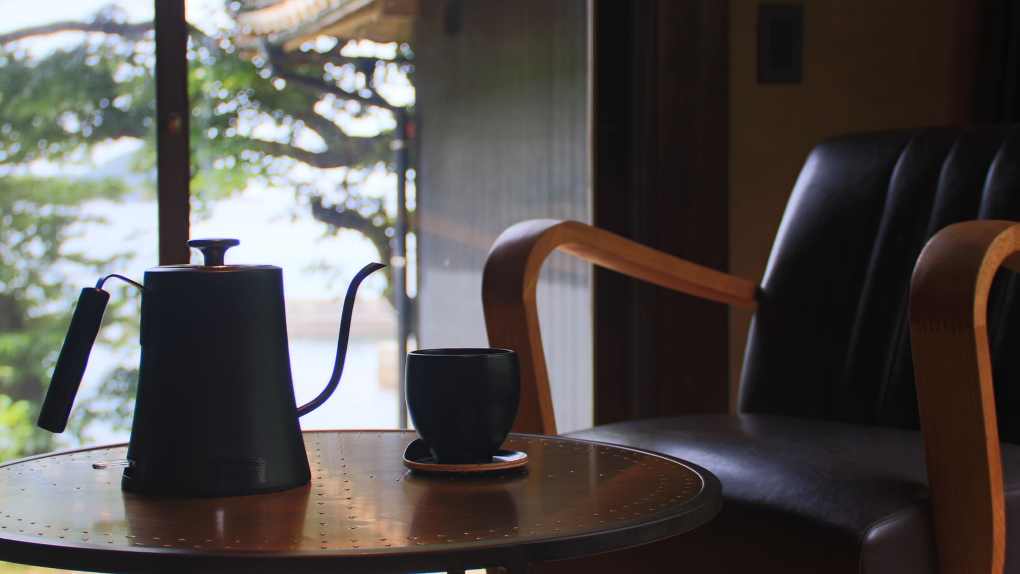 HOUSE SEN -nami- Enjoy a comfortable moment while drinking coffee