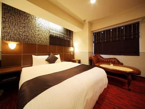 V.I.P (executive) type! The bed is king size! Executive in a spacious and fulfilling space