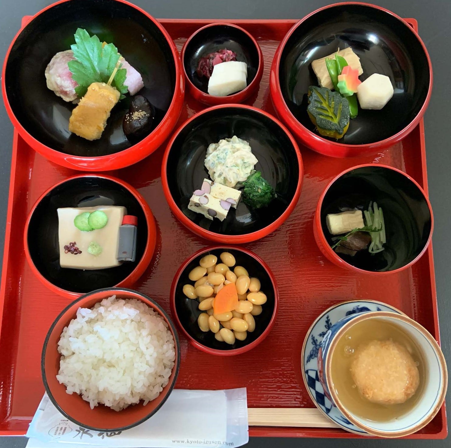 [Sarapan] Masakan Vegetarian Mangkuk Besi Izumisen