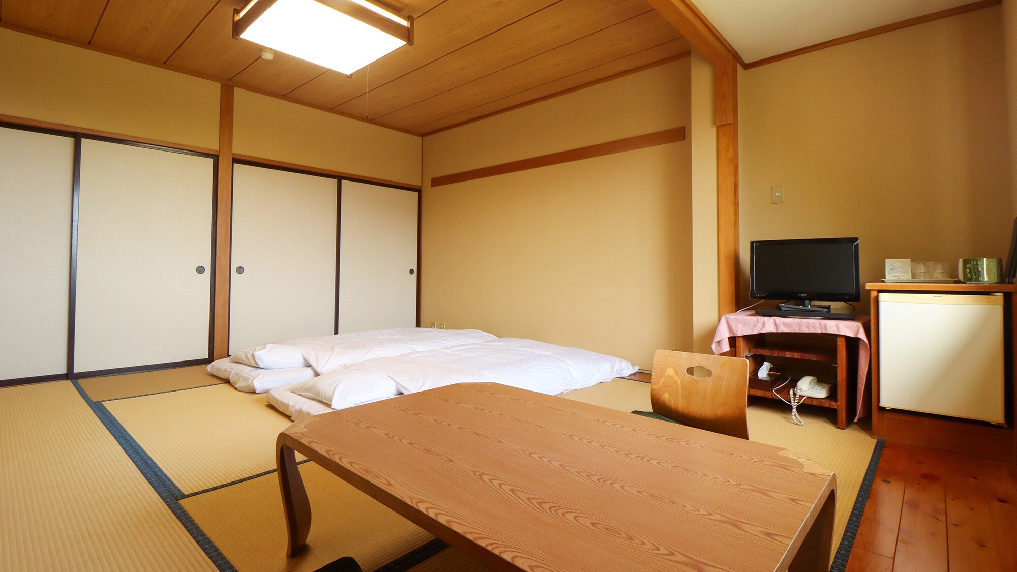 #Japanese-style room A simple and comfortable Japanese-style room to soothe your travel fatigue.