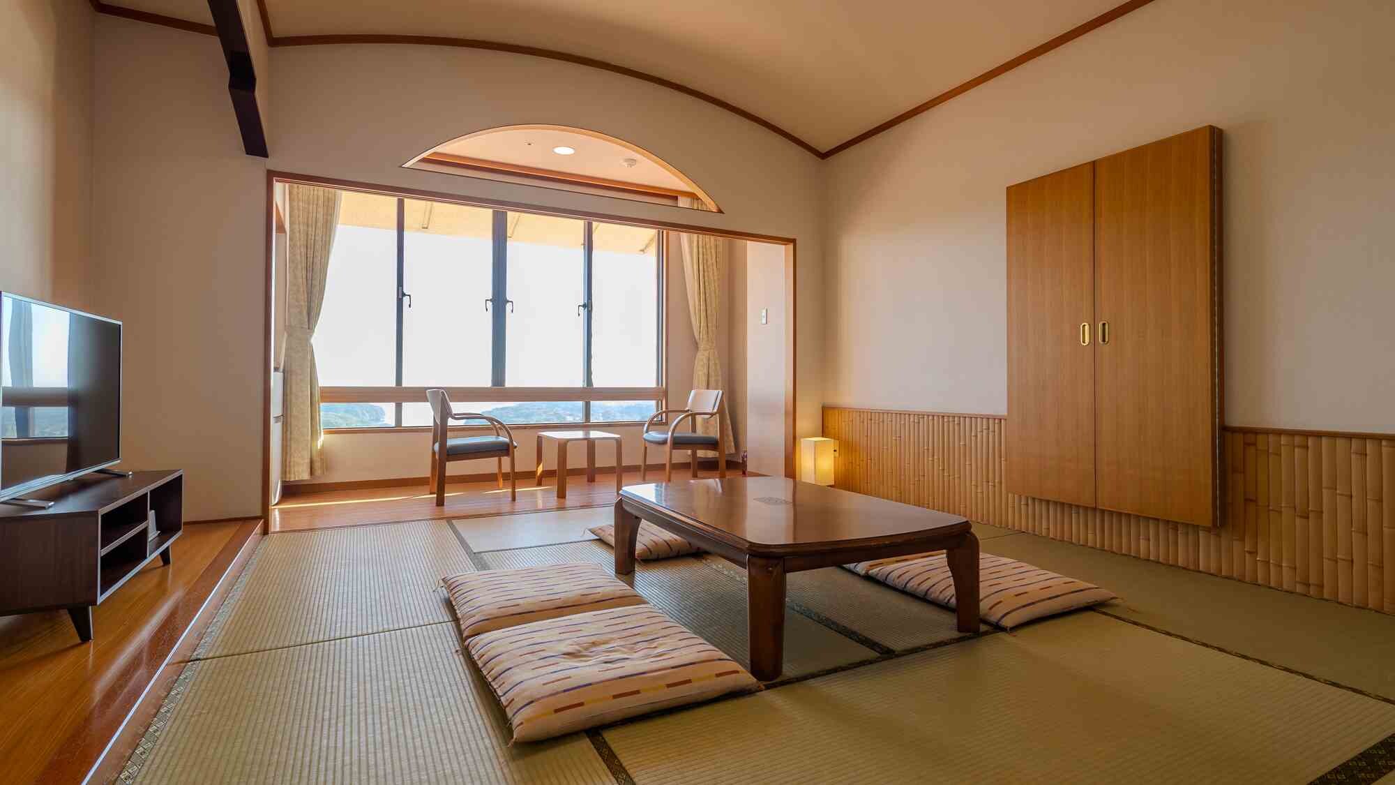 [Main building] Japanese-style room, 10 tatami mats, window-facing