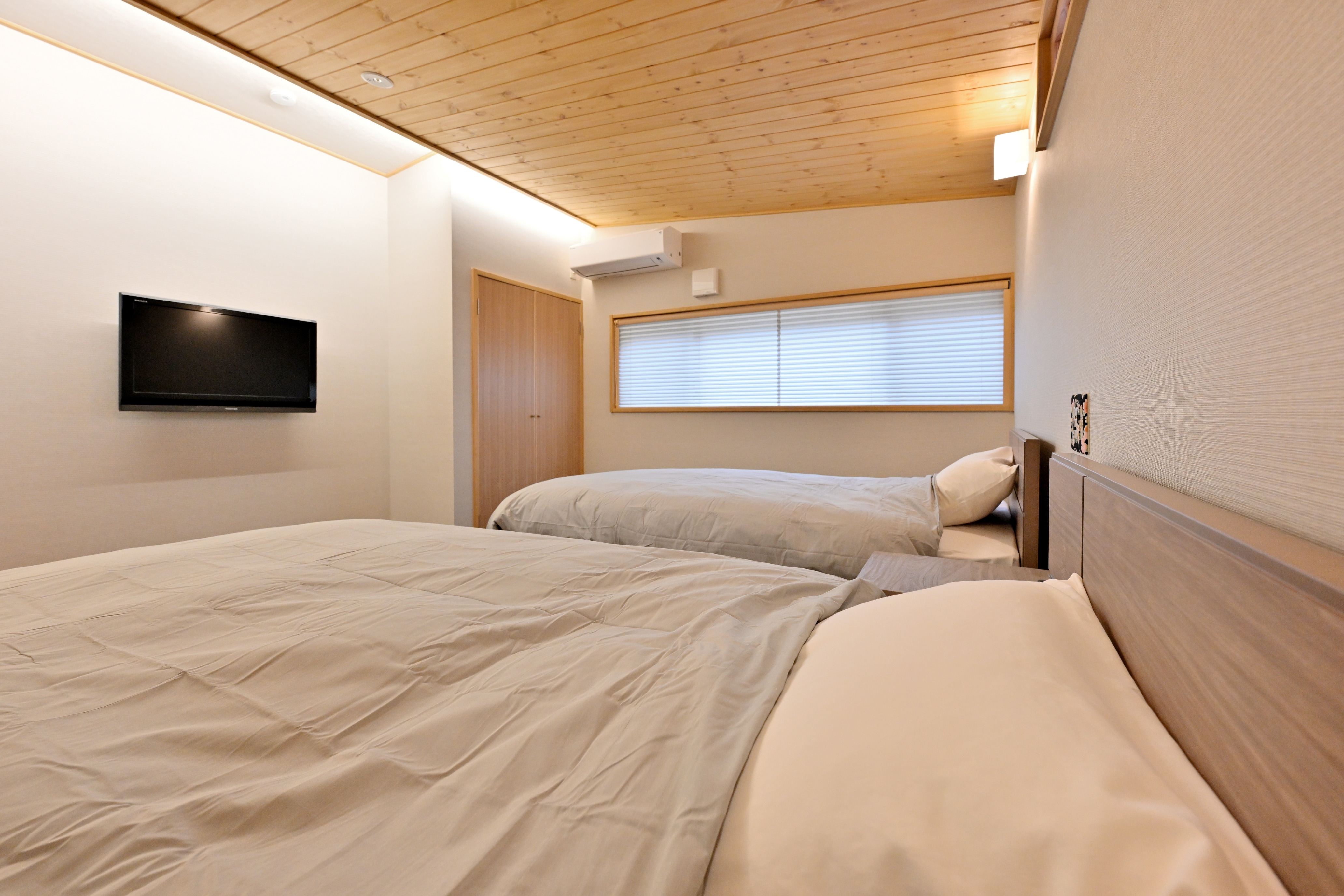 Superior type bedroom twin (example)