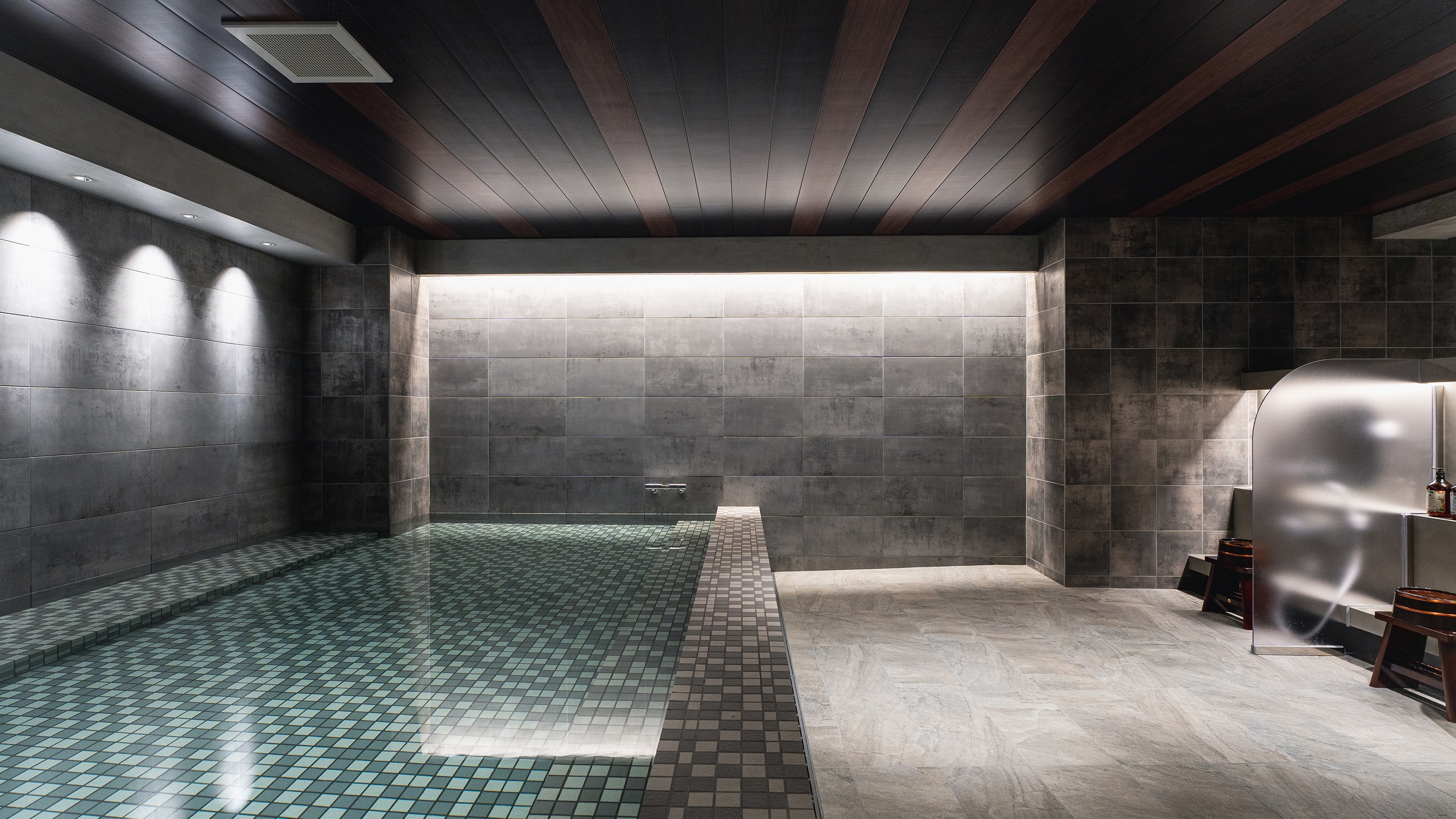 ห้องน้ำใหญ่ชาย_2