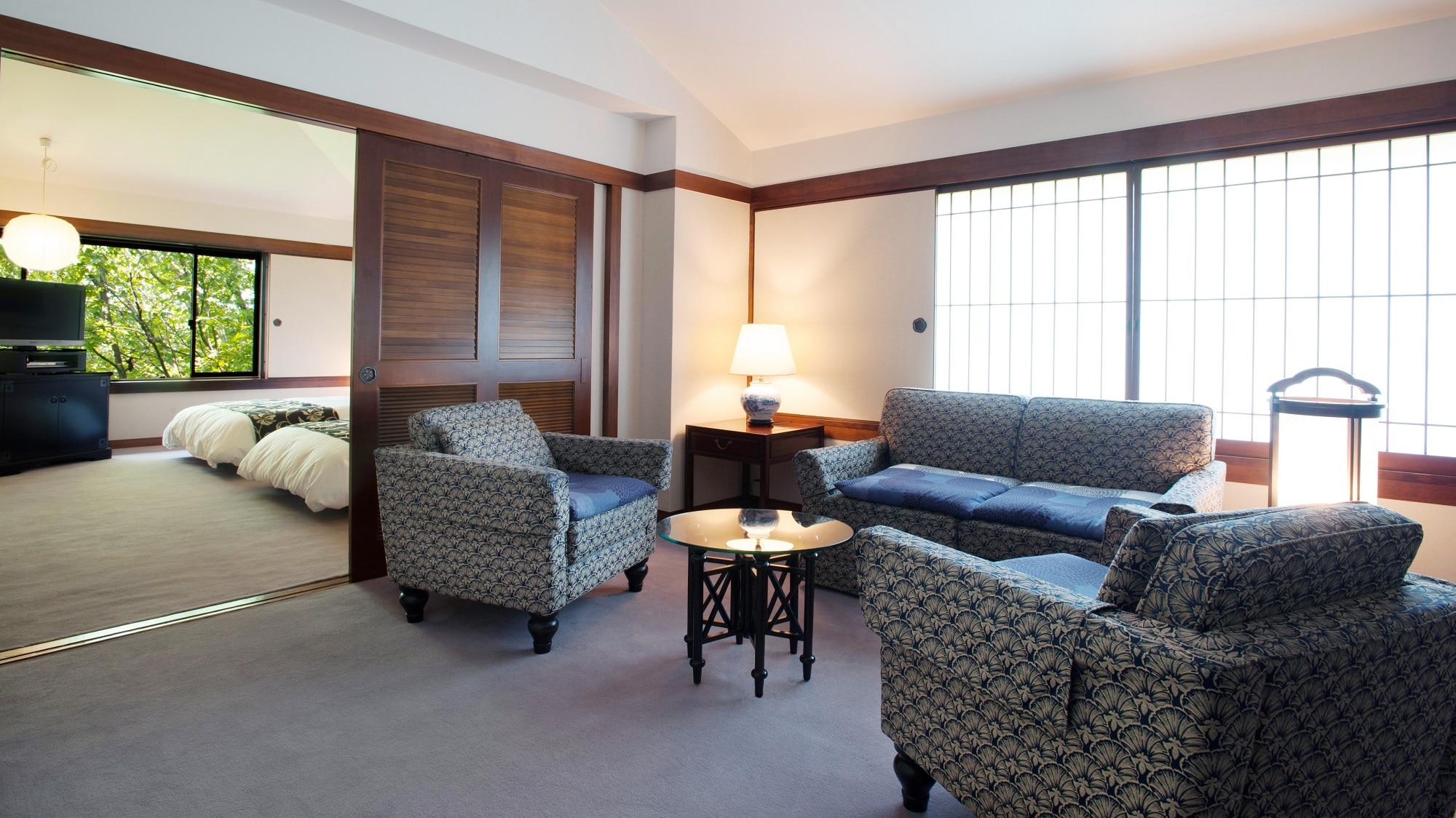 Kamar suite yang menjanjikan masa inap yang mewah