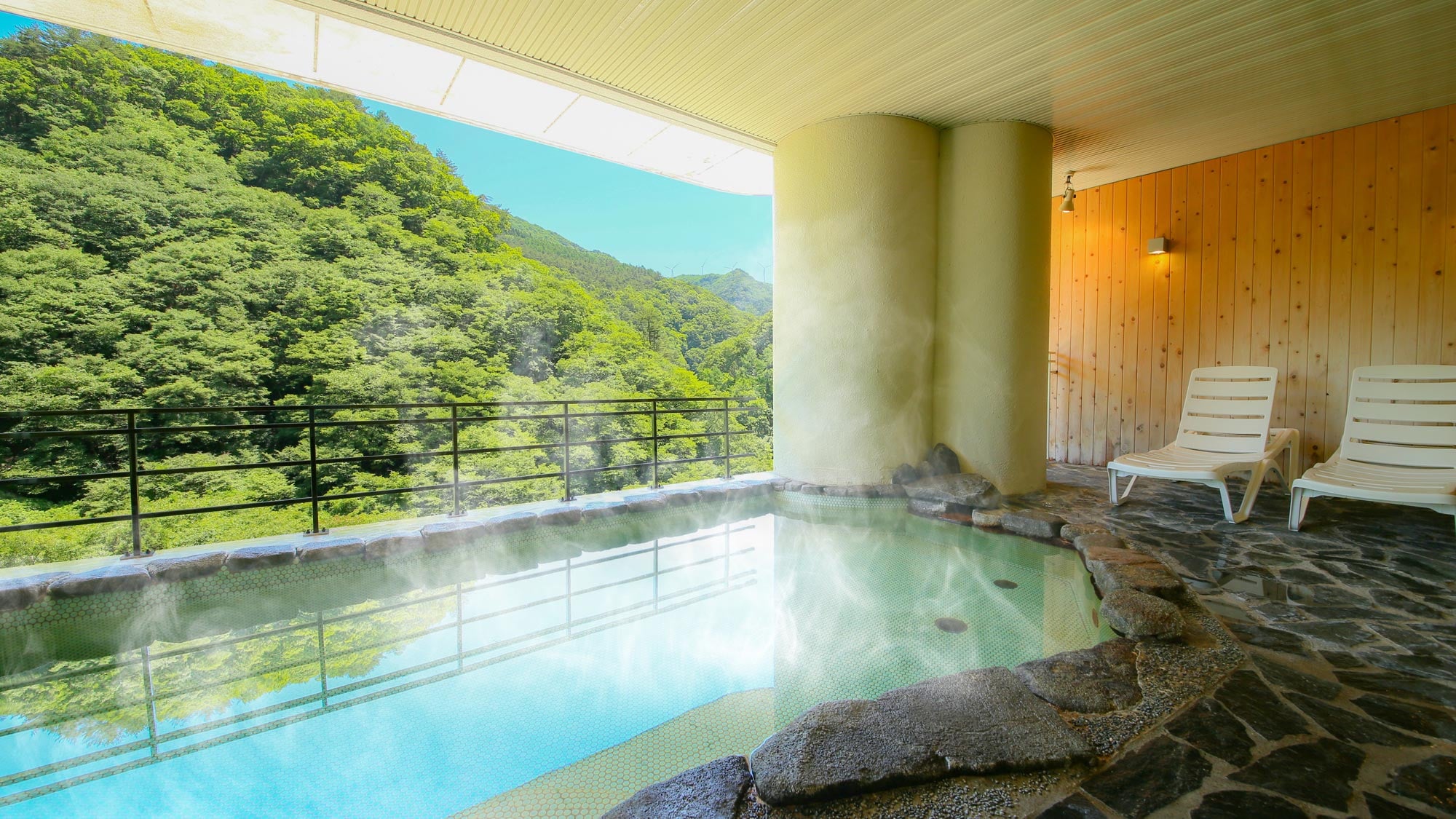 Open-air bath