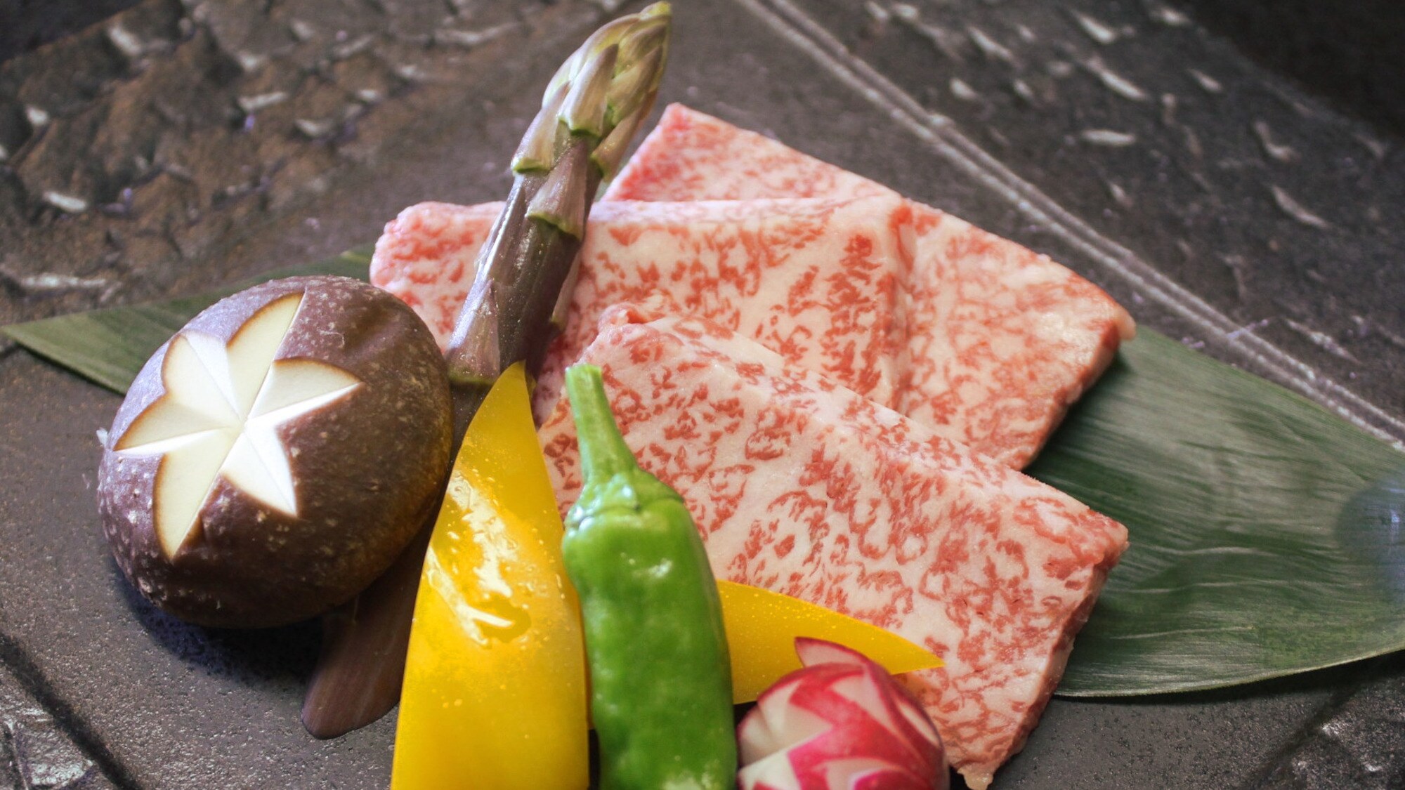 みかわ牛　陶板焼き　一例