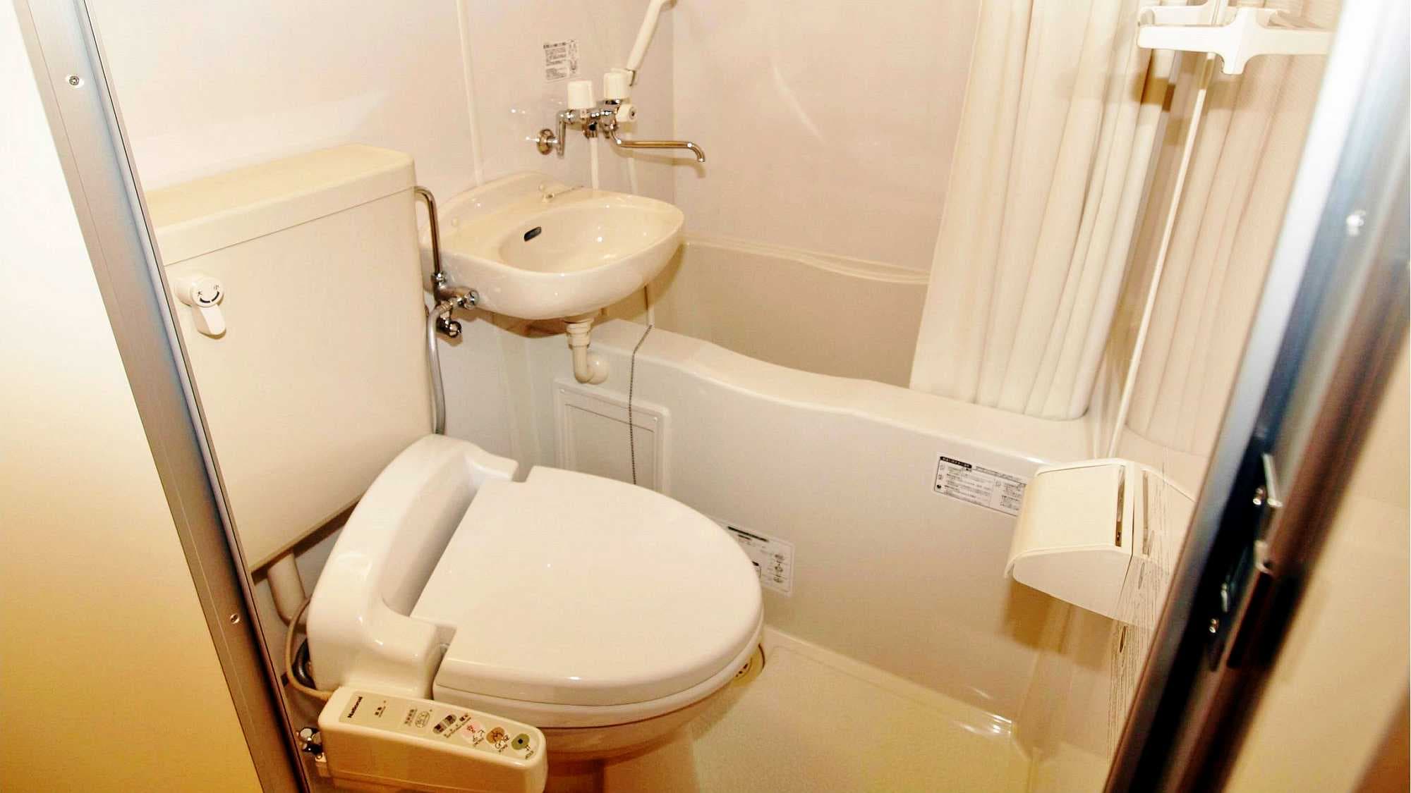 ・ Unit bath (toilet with washing machine) is available in all guest rooms