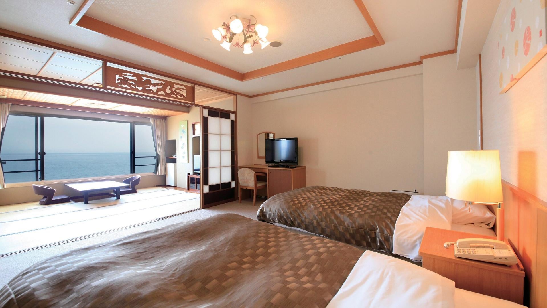 [Guest room] Japanese and Western room