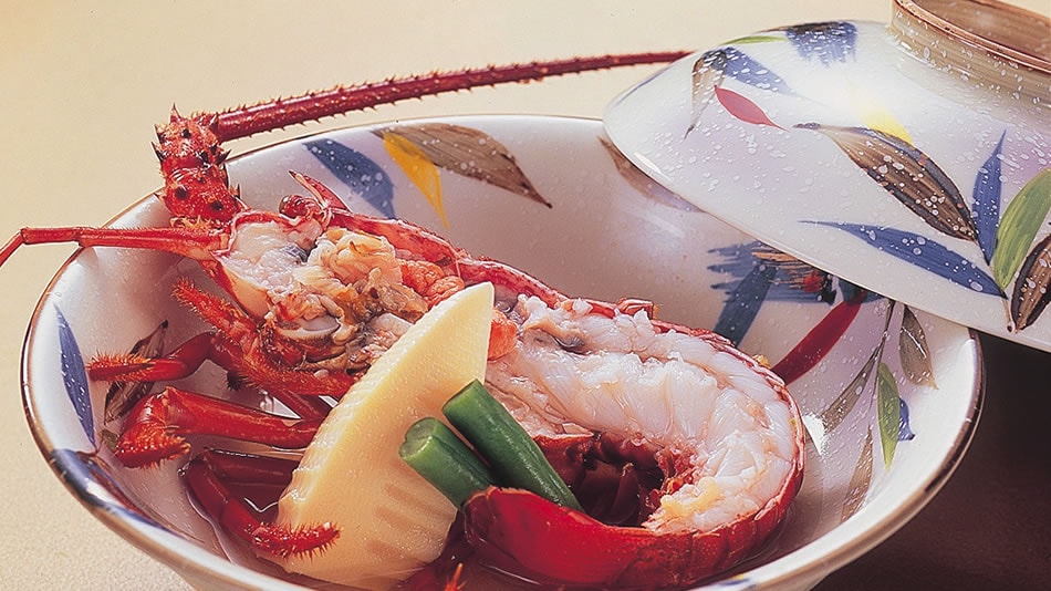 大龍蝦定制肉湯（半身） 2,200 日元起