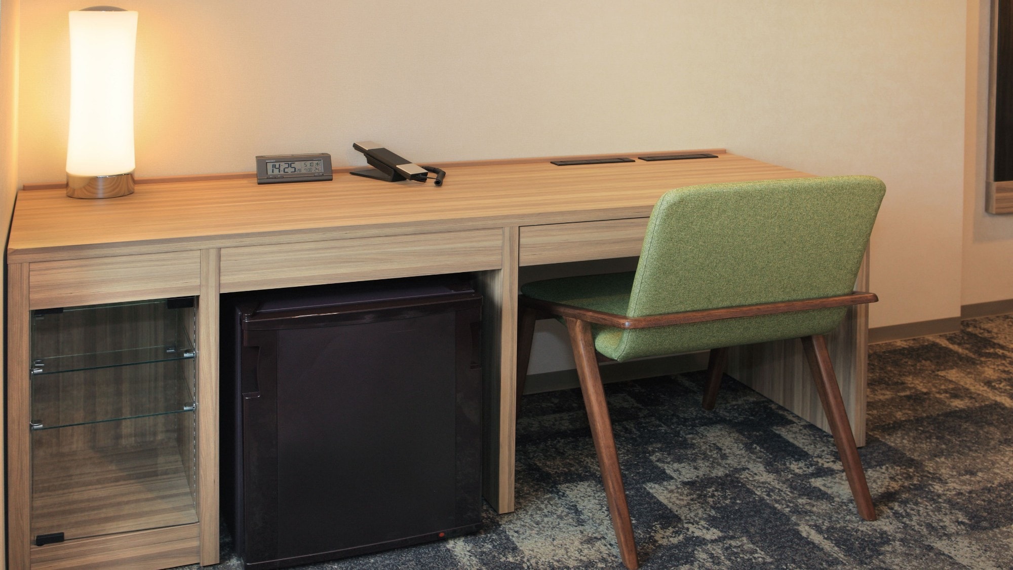 Superior room desk