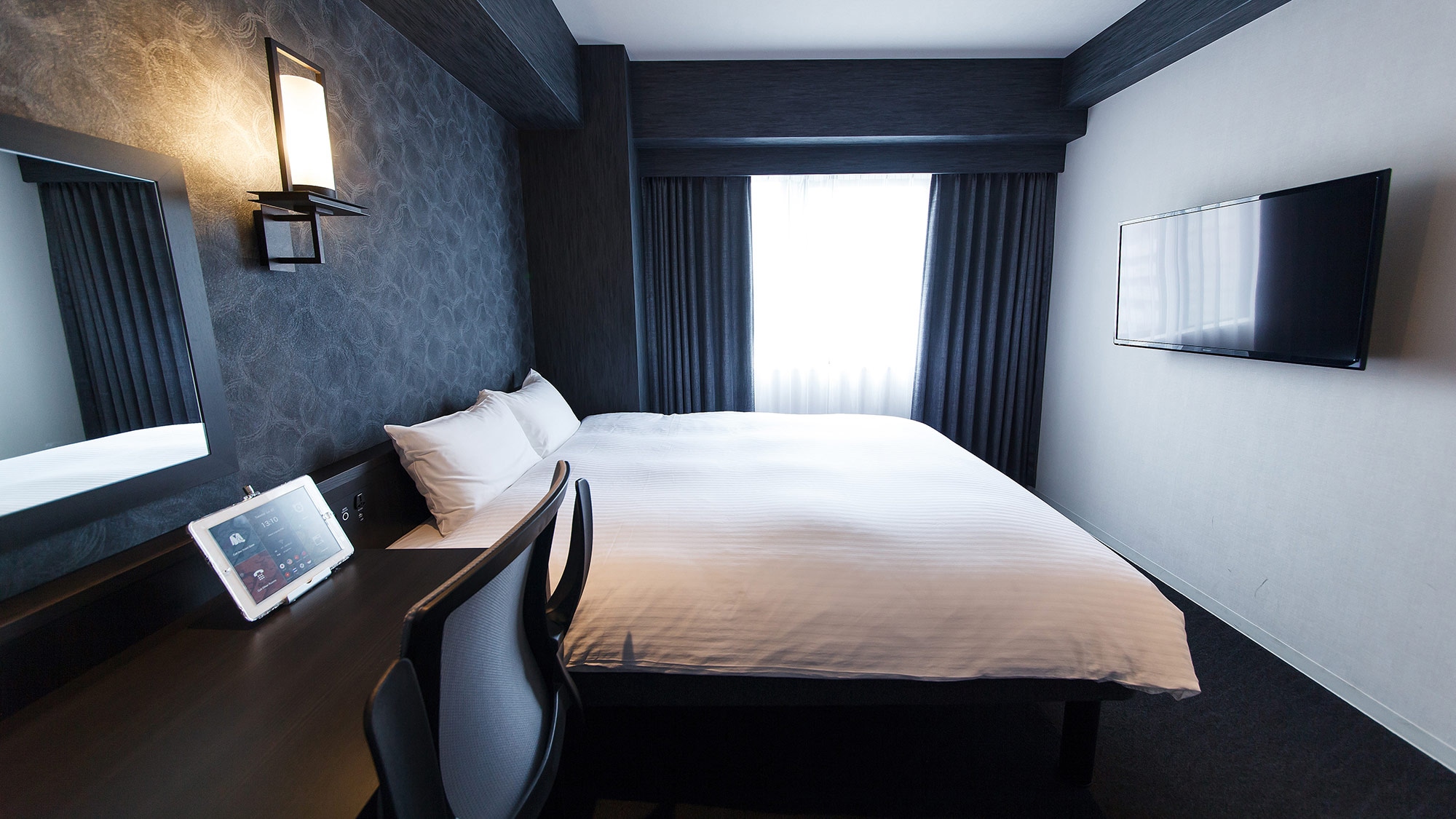 ・ Queen room