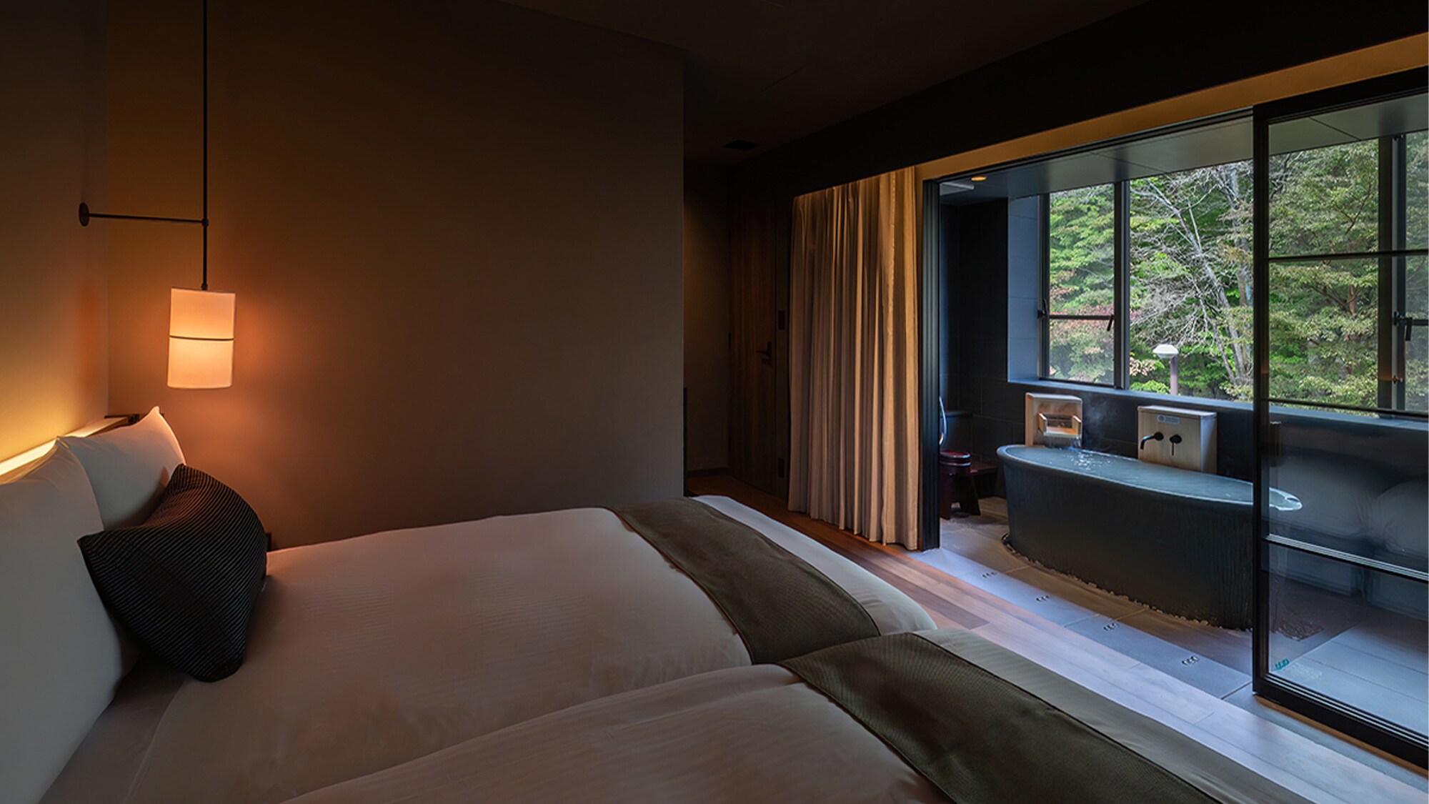 R213 Premium Twin Room with Sauna