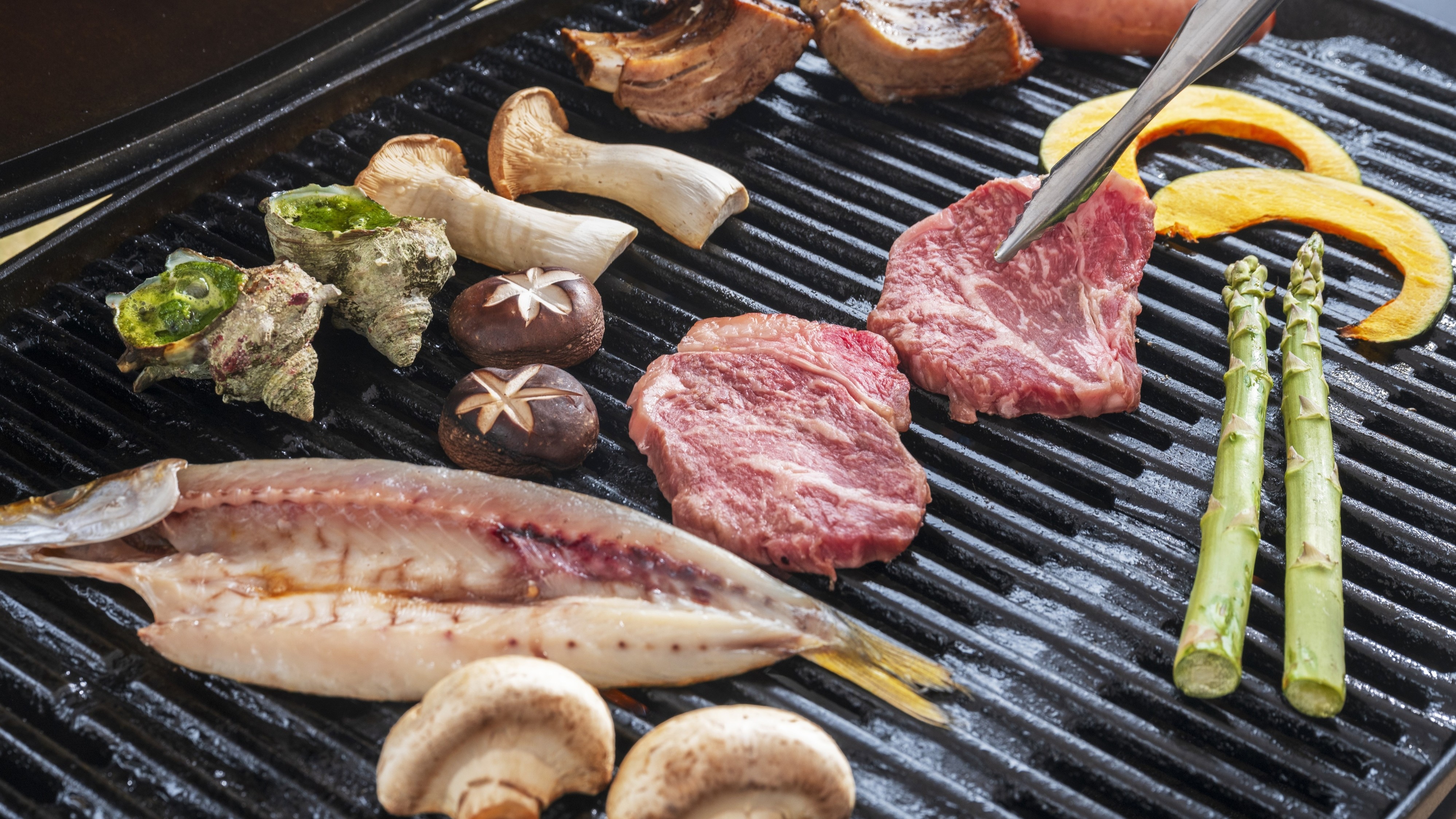 [Khu nghỉ dưỡng Glamping] Ví dụ về món nướng BBQ *Nguyên liệu có thể thay đổi tùy theo mùa