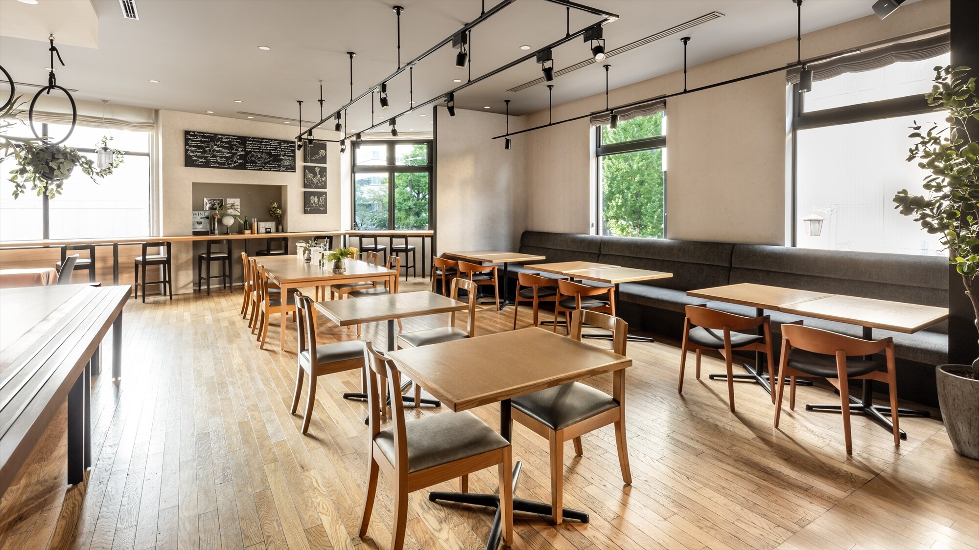  ◆休閒餐廳“伊藤先生”