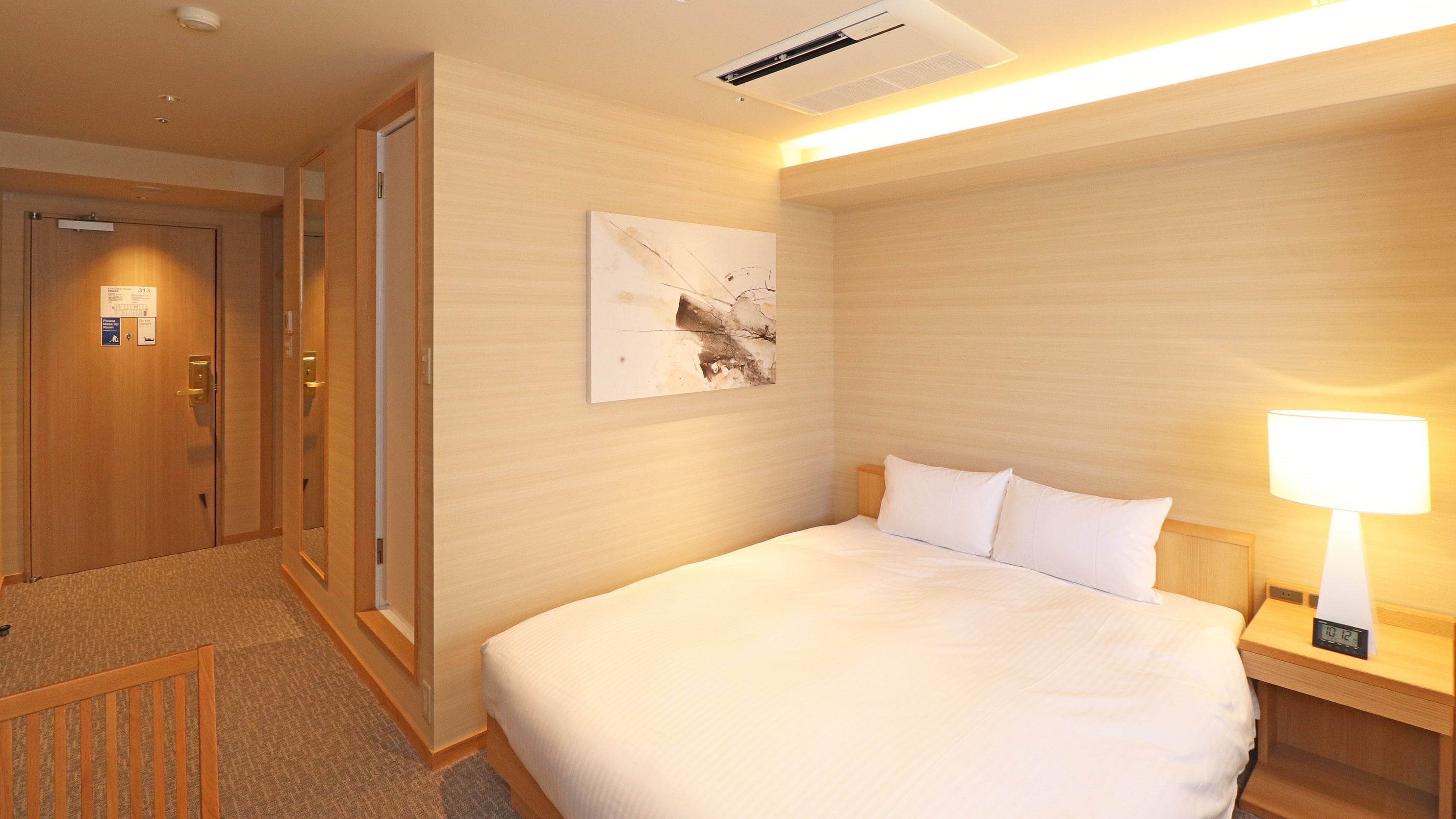 Deluxe double 【Bed width 154cm】