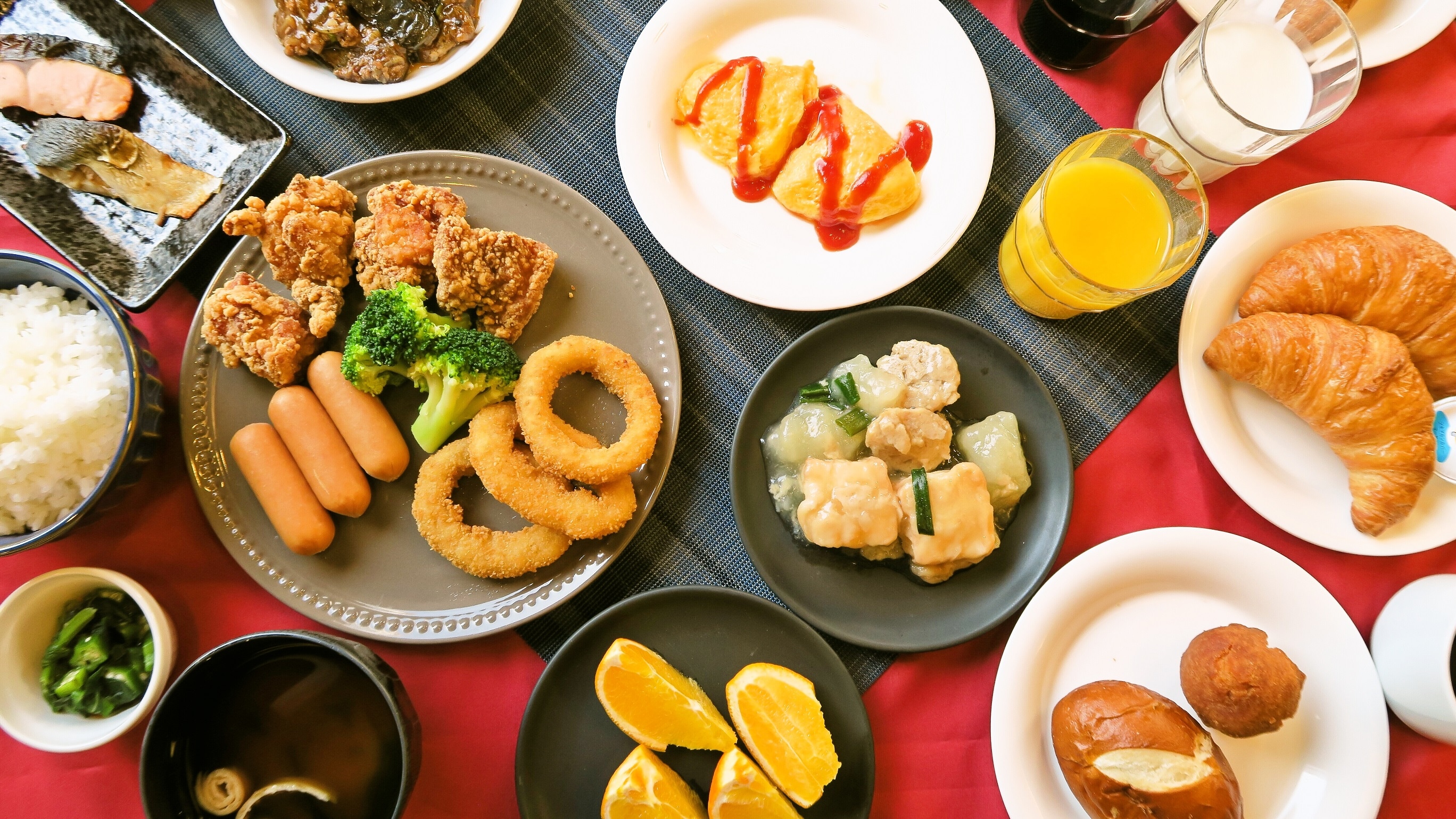 Tiệc buffet Nhật Bản và phương Tây