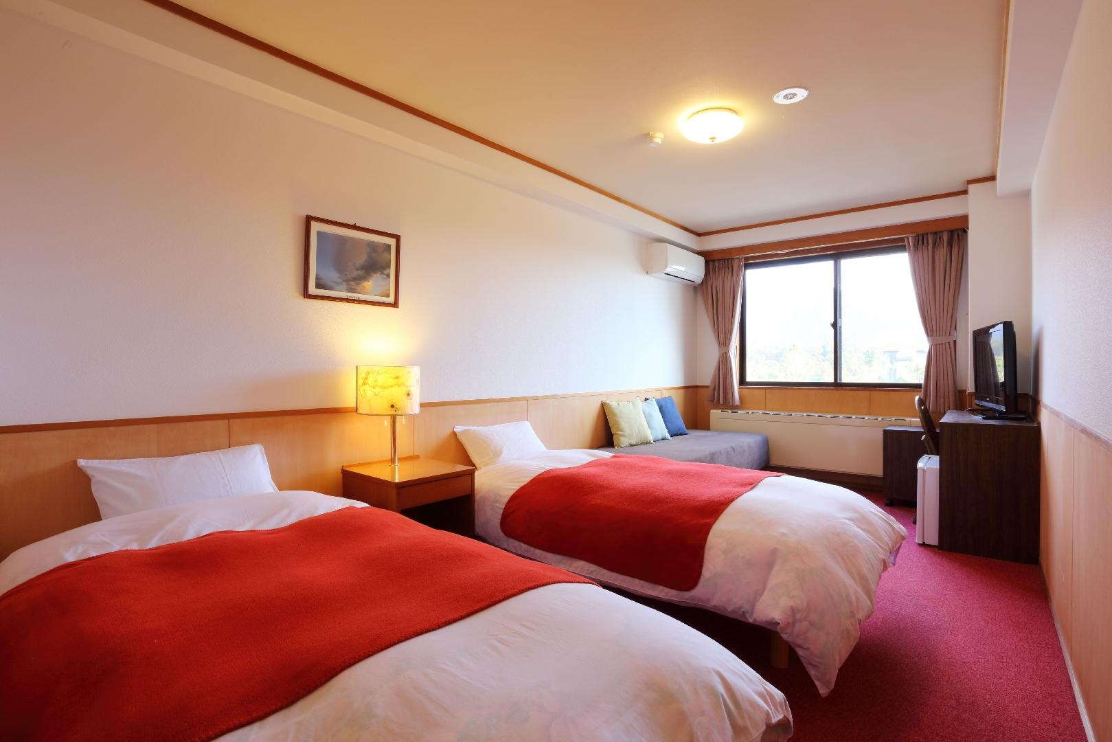 Western-style room: Room 301
