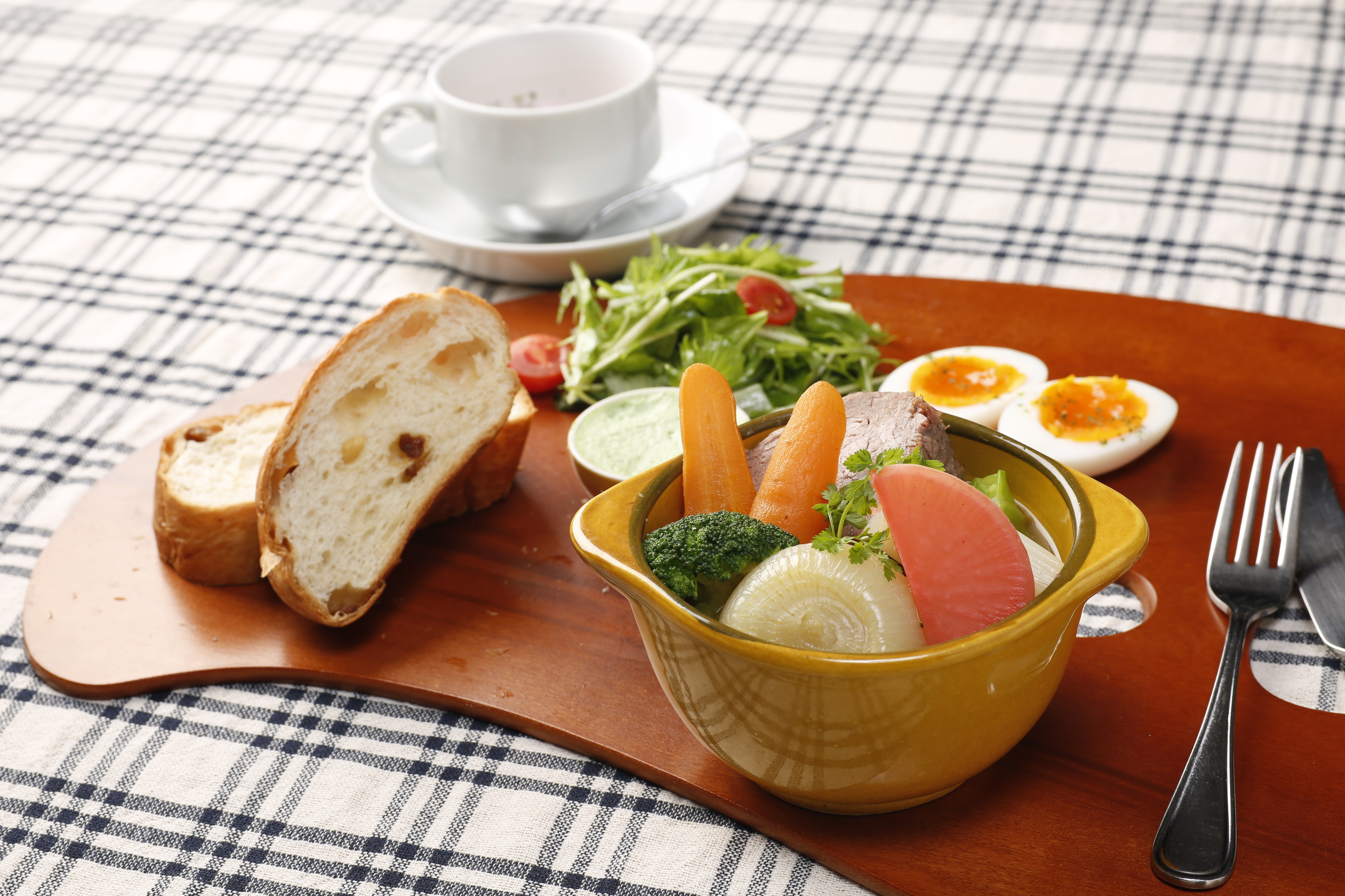 Breakfast: Pot-au-feu with plenty of vegetables