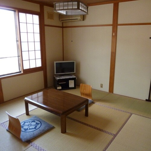 Paulownia Room (square)