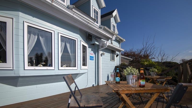 Public space terrace seating
