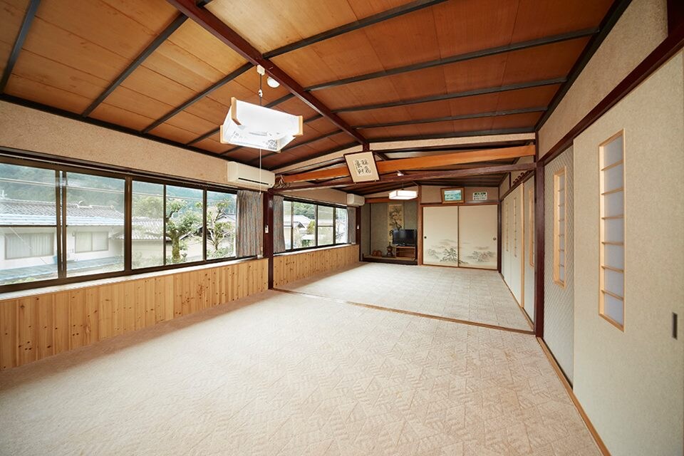 Large room