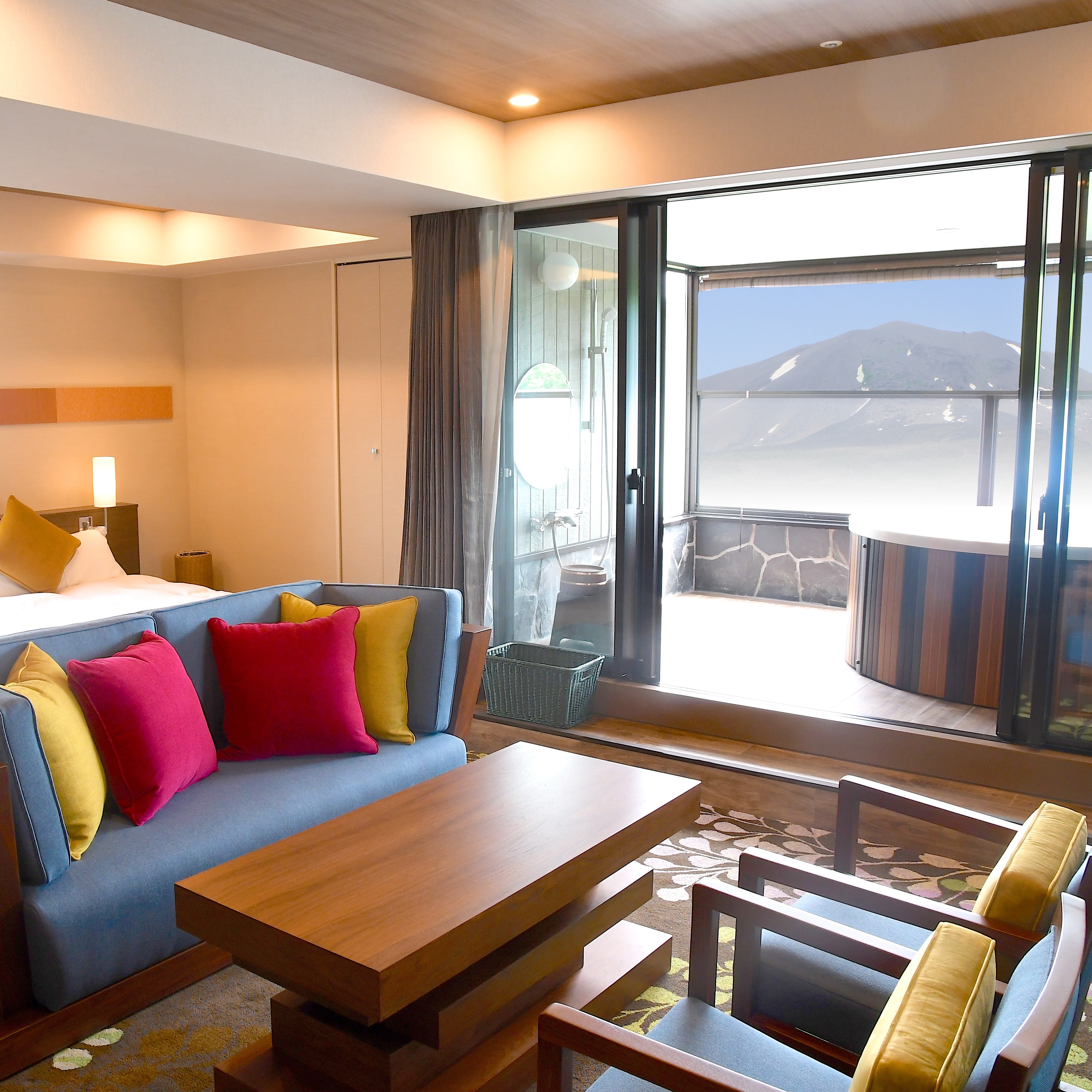 Superb view Asama view Open-air bath (boiling water) Premium 4-bed suite