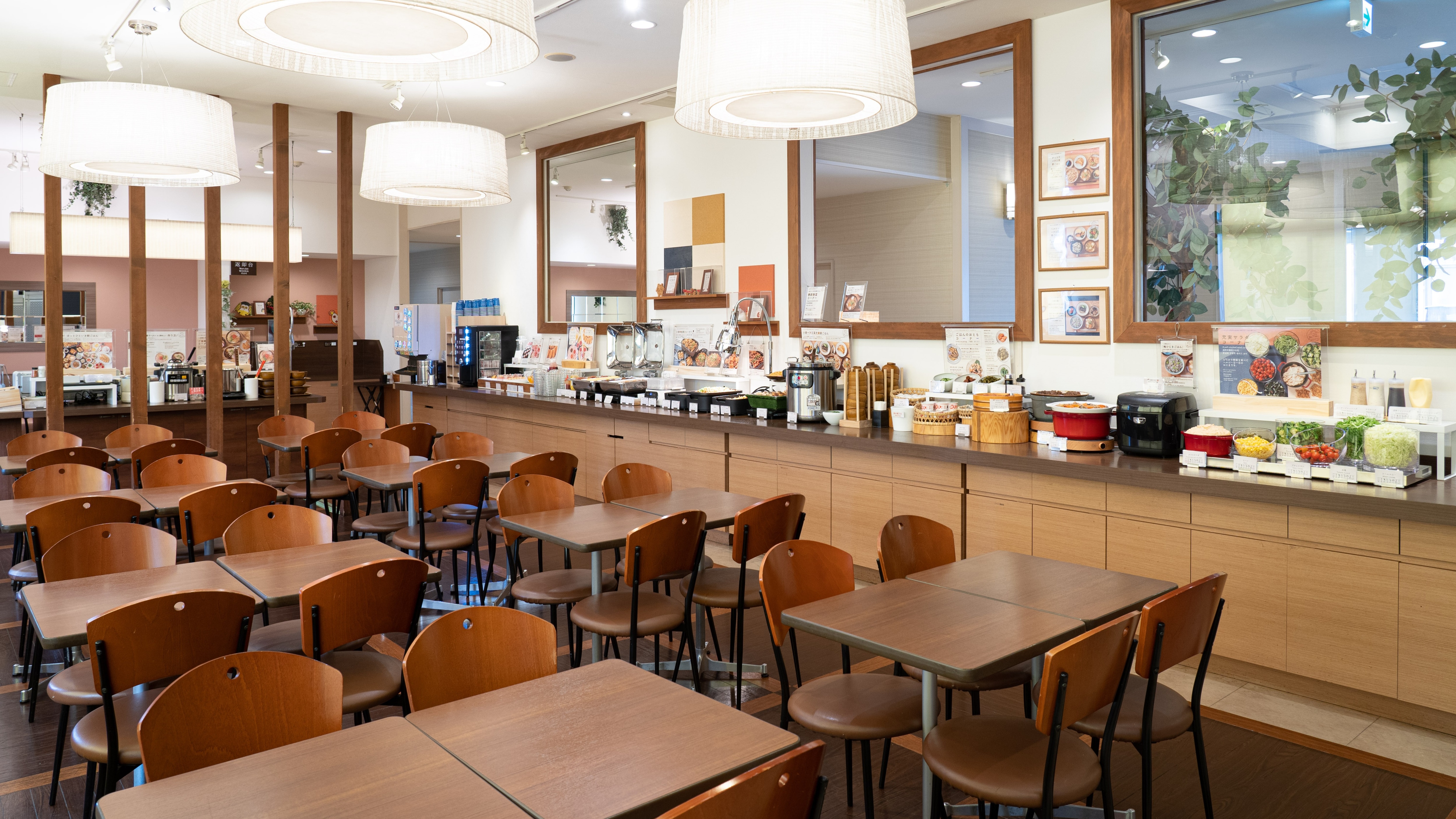 在溫暖溫馨的空間裡享用輕鬆的早餐。