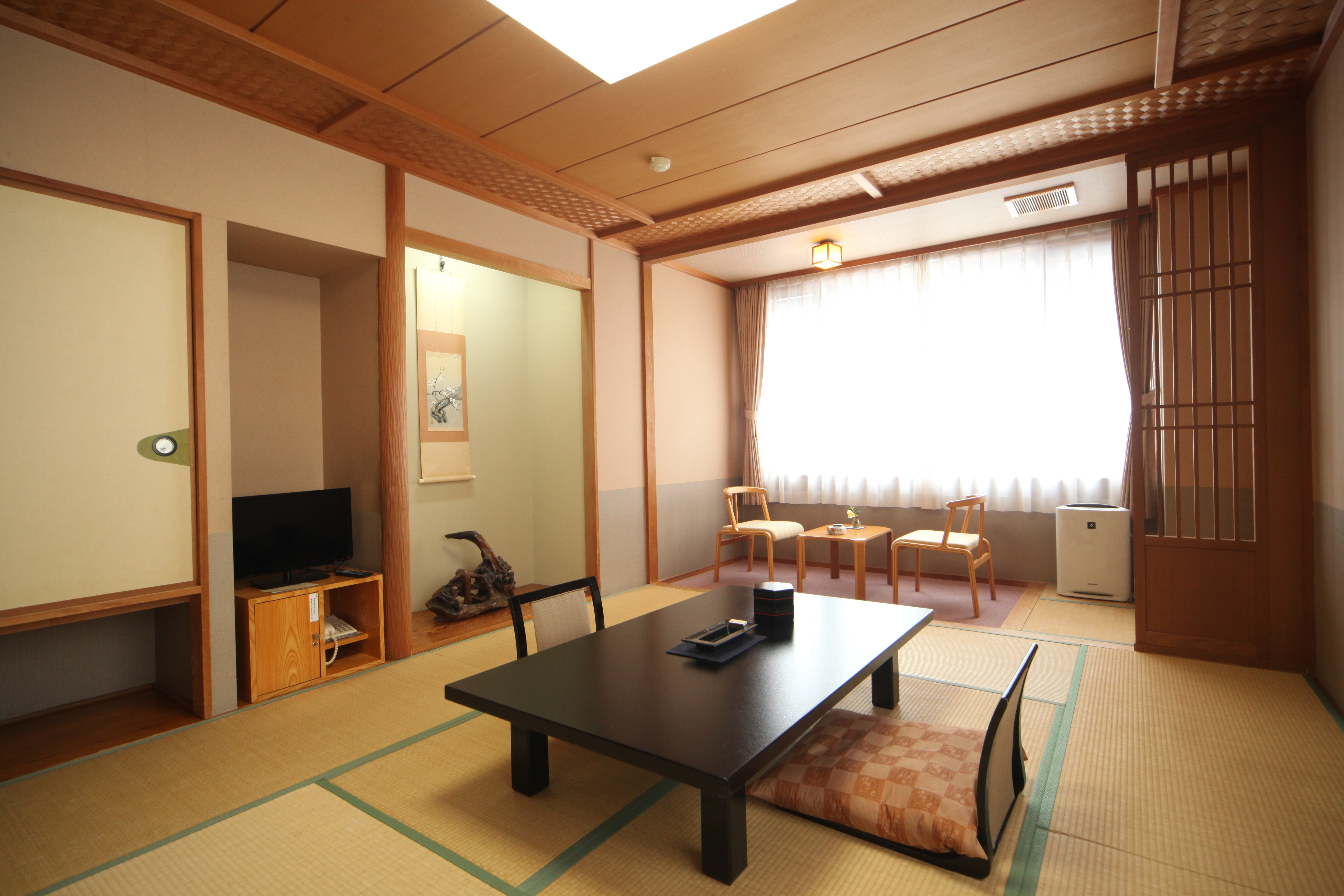 Japanese-style room 10 tatami mats