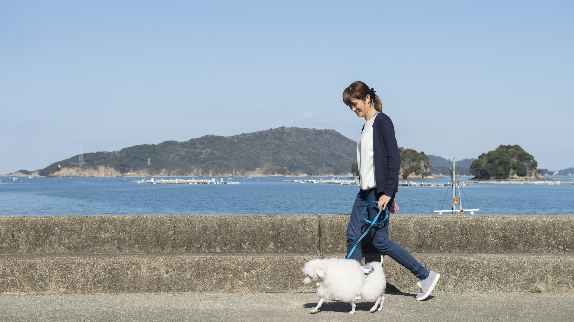 Take a walk while looking at Toba Bay ♪