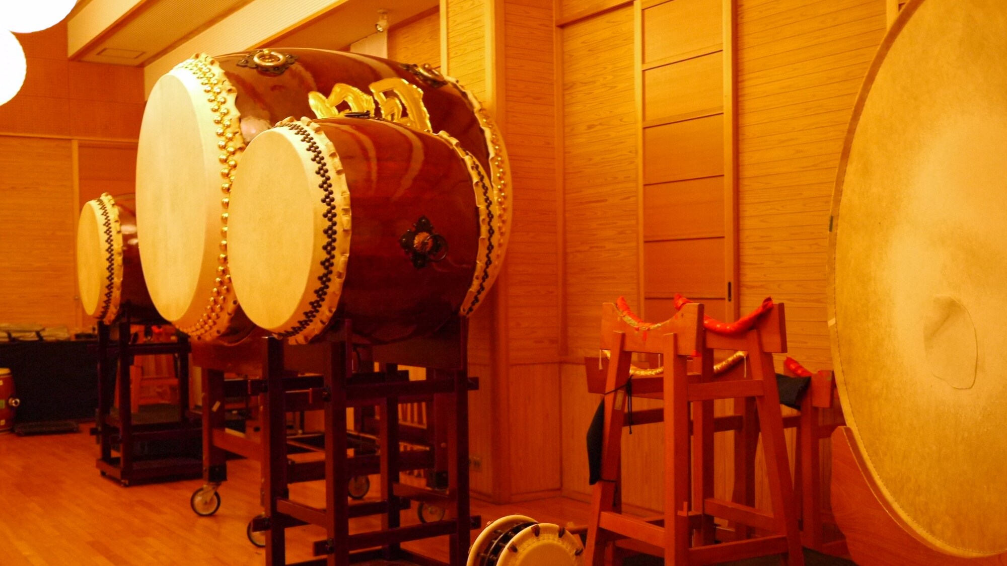 *Our specialty, the "Odaiko" drum, is the largest in Western Japan! Don't miss it!