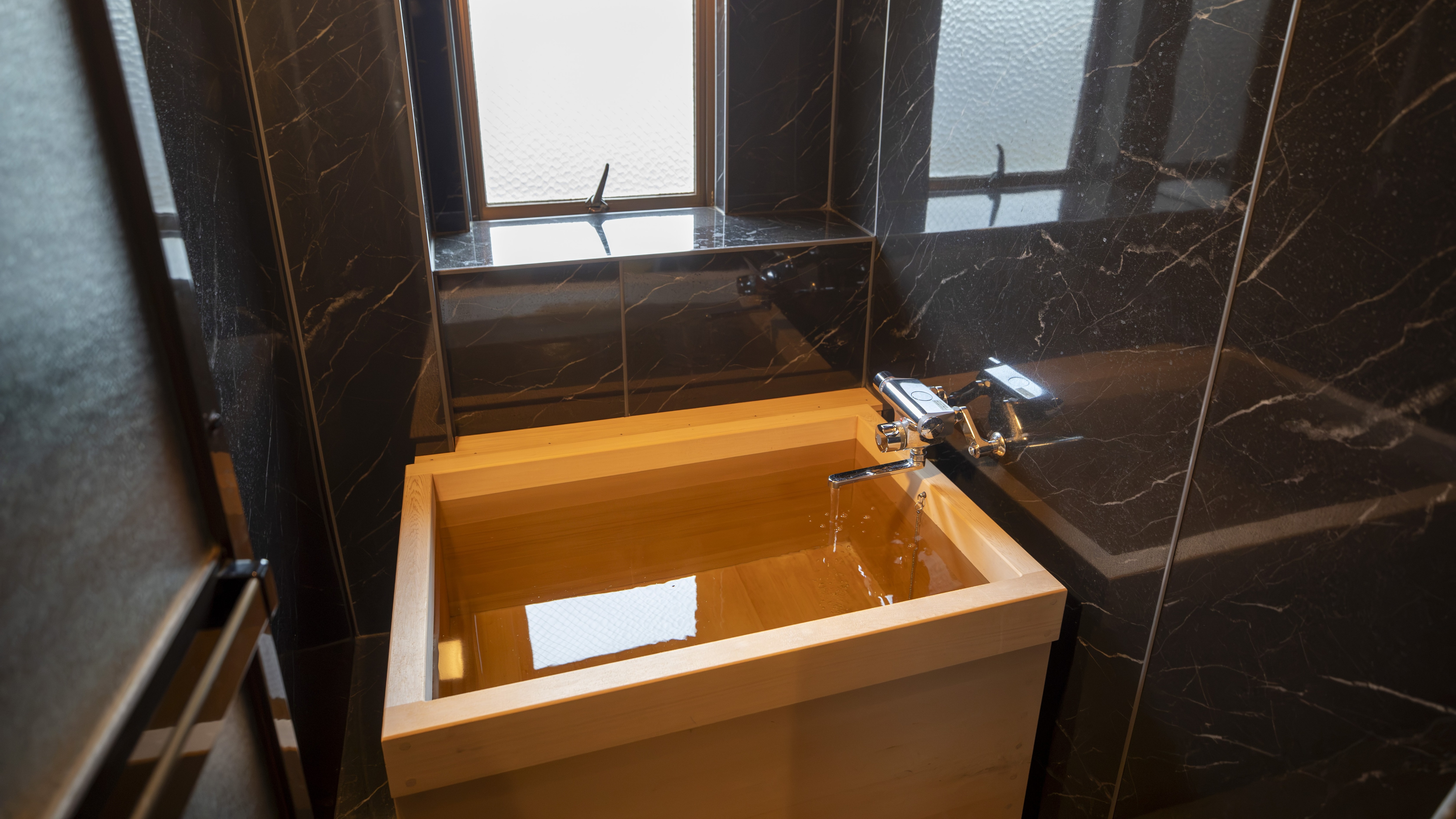 [Rooms with private cypress wood baths] Room 201: Fuki Room, Room 202: Zuiko Room, Room 203: Horai Room