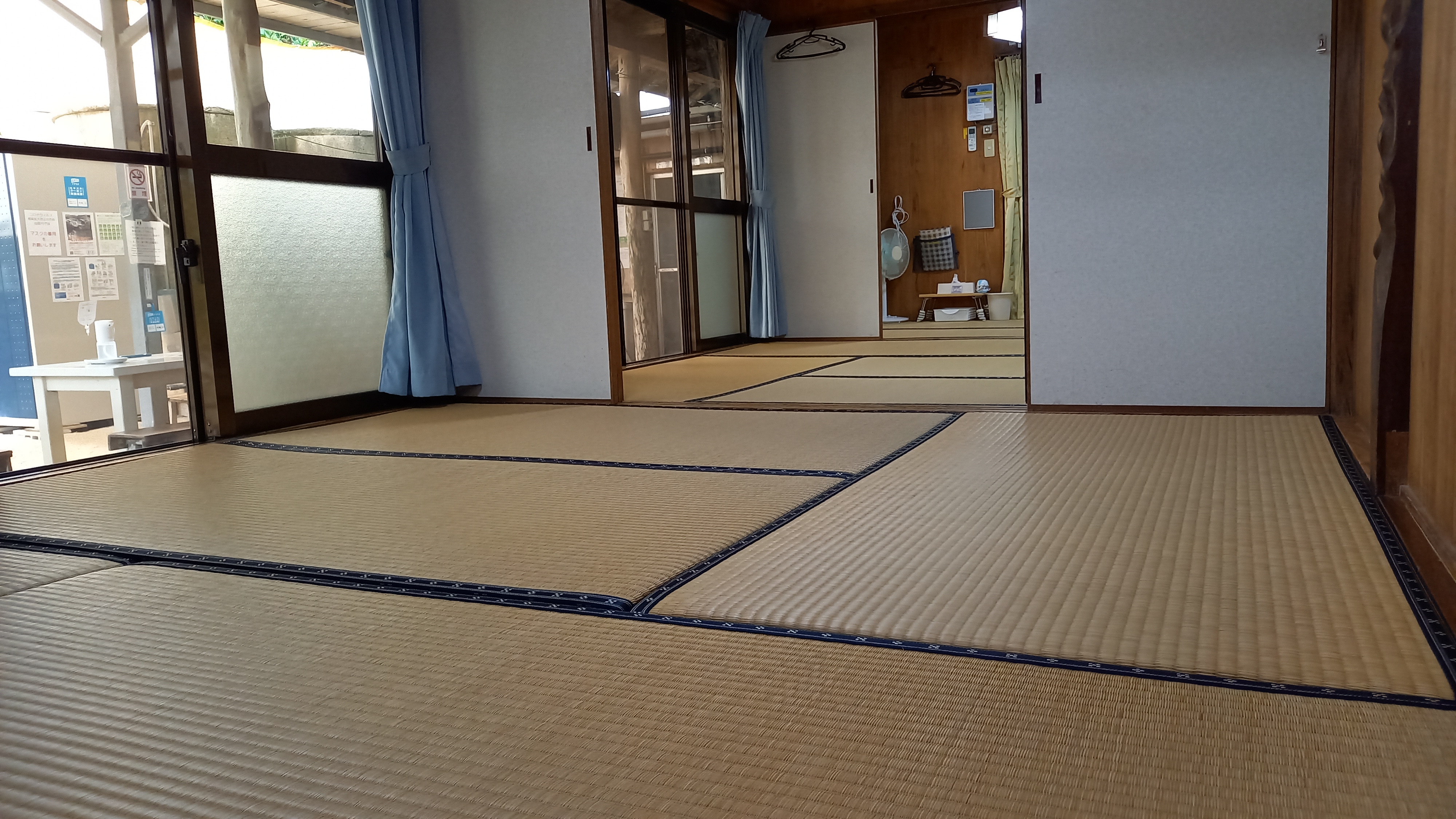 Quadruple room (courtyard side)