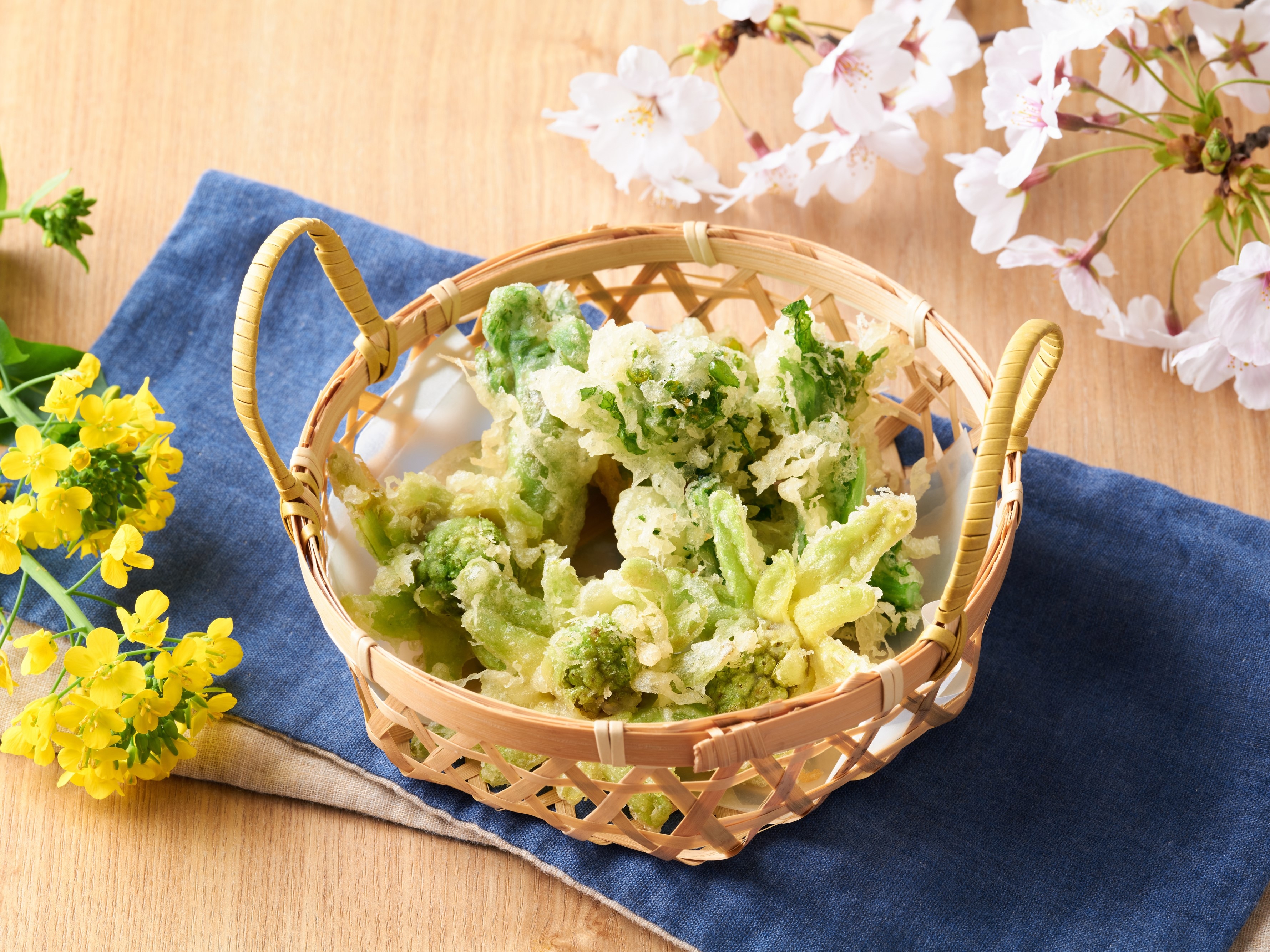 Tiệc buffet tối mùa xuân (Hình ảnh)