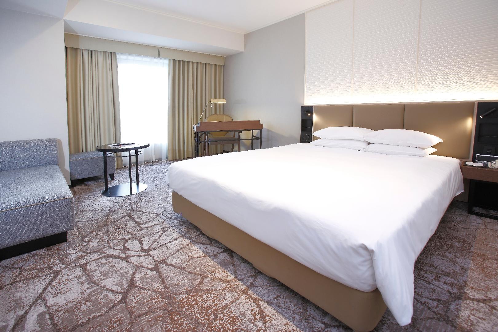 Luxury Superior Queen Room