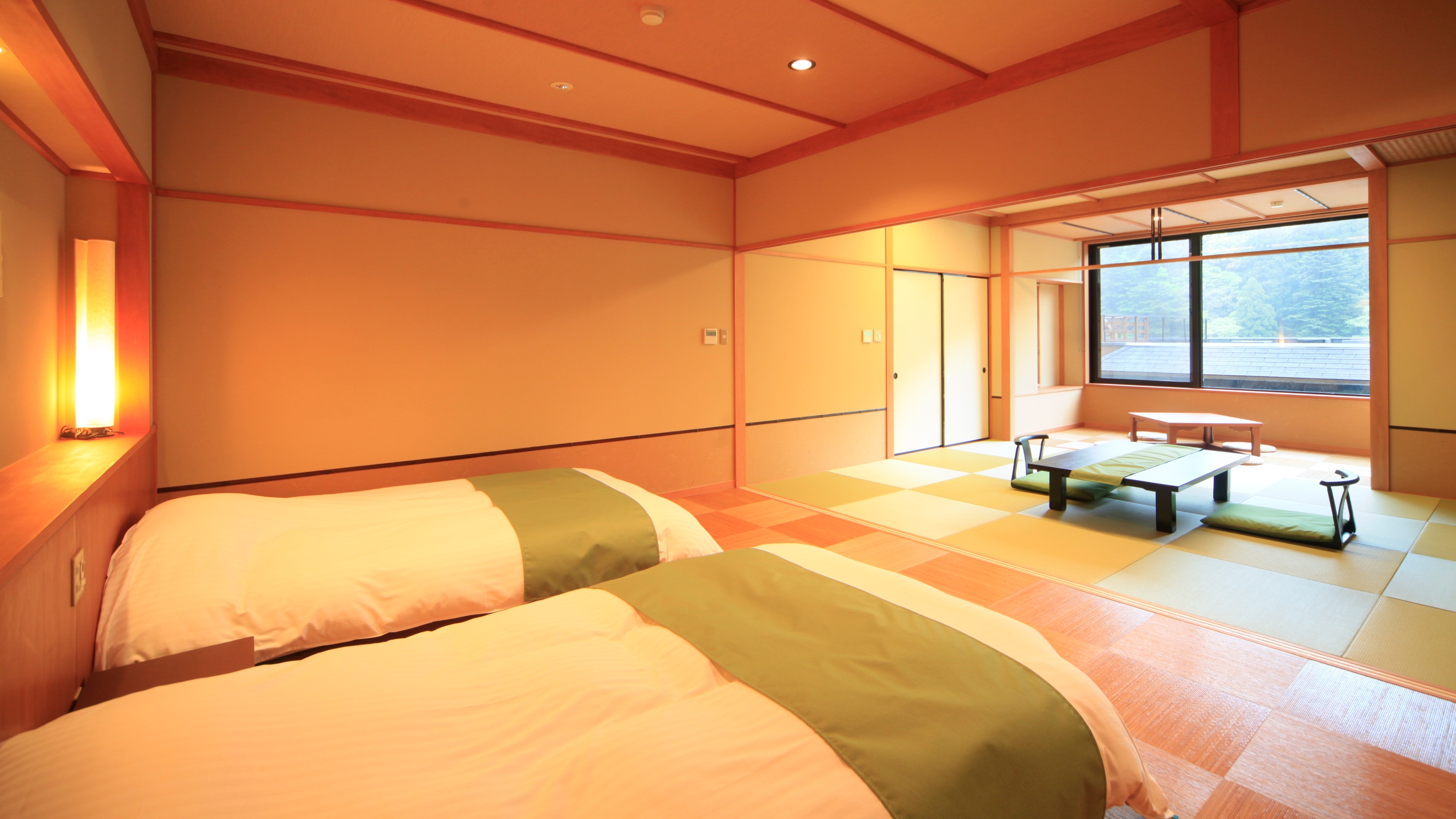 Concept room / 10 tatami + bed 60 square meters / Free refrigerator