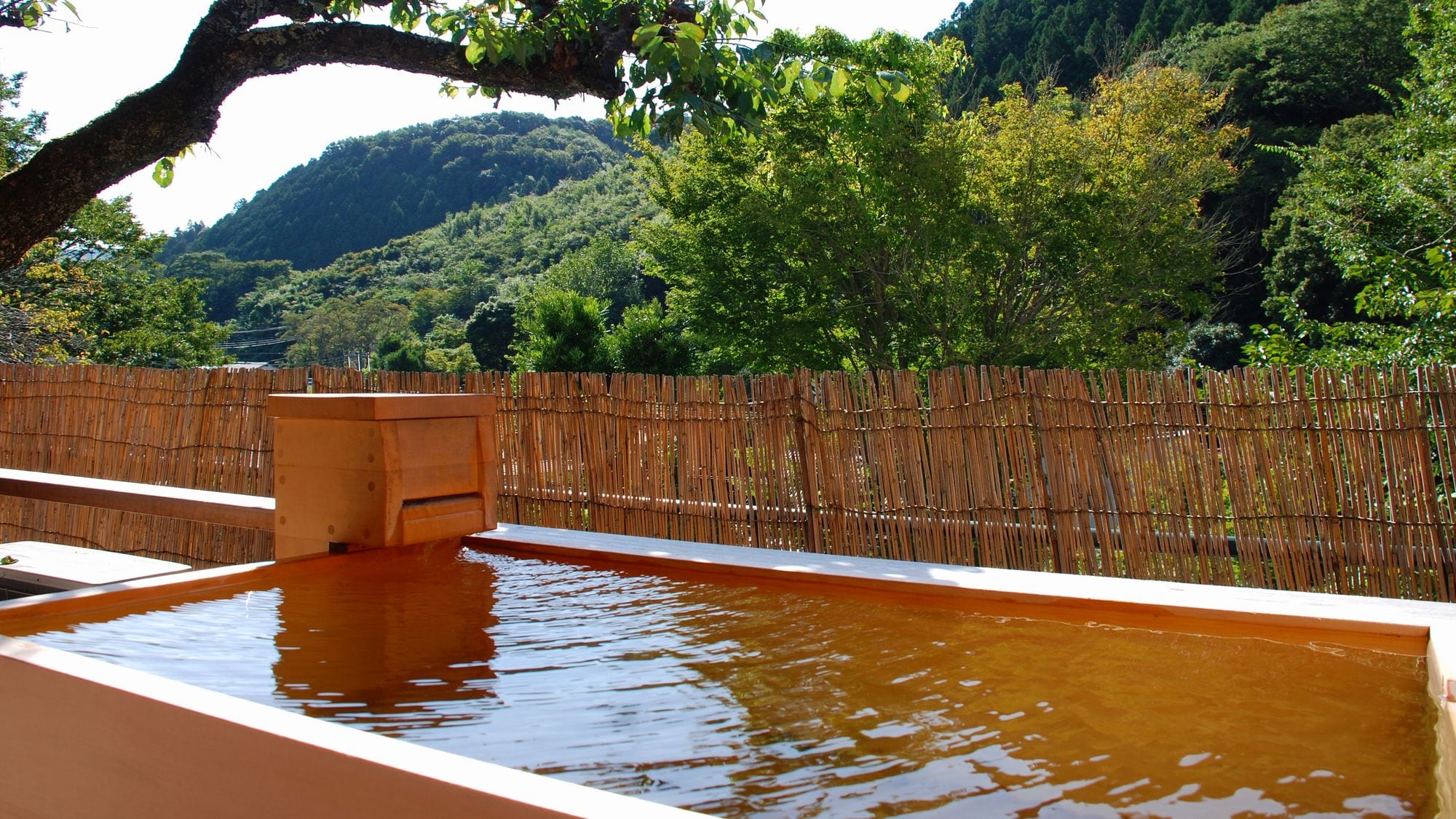 Room: Standard room with outdoor observation bath [Hanazawa Kaneda no] outdoor bath