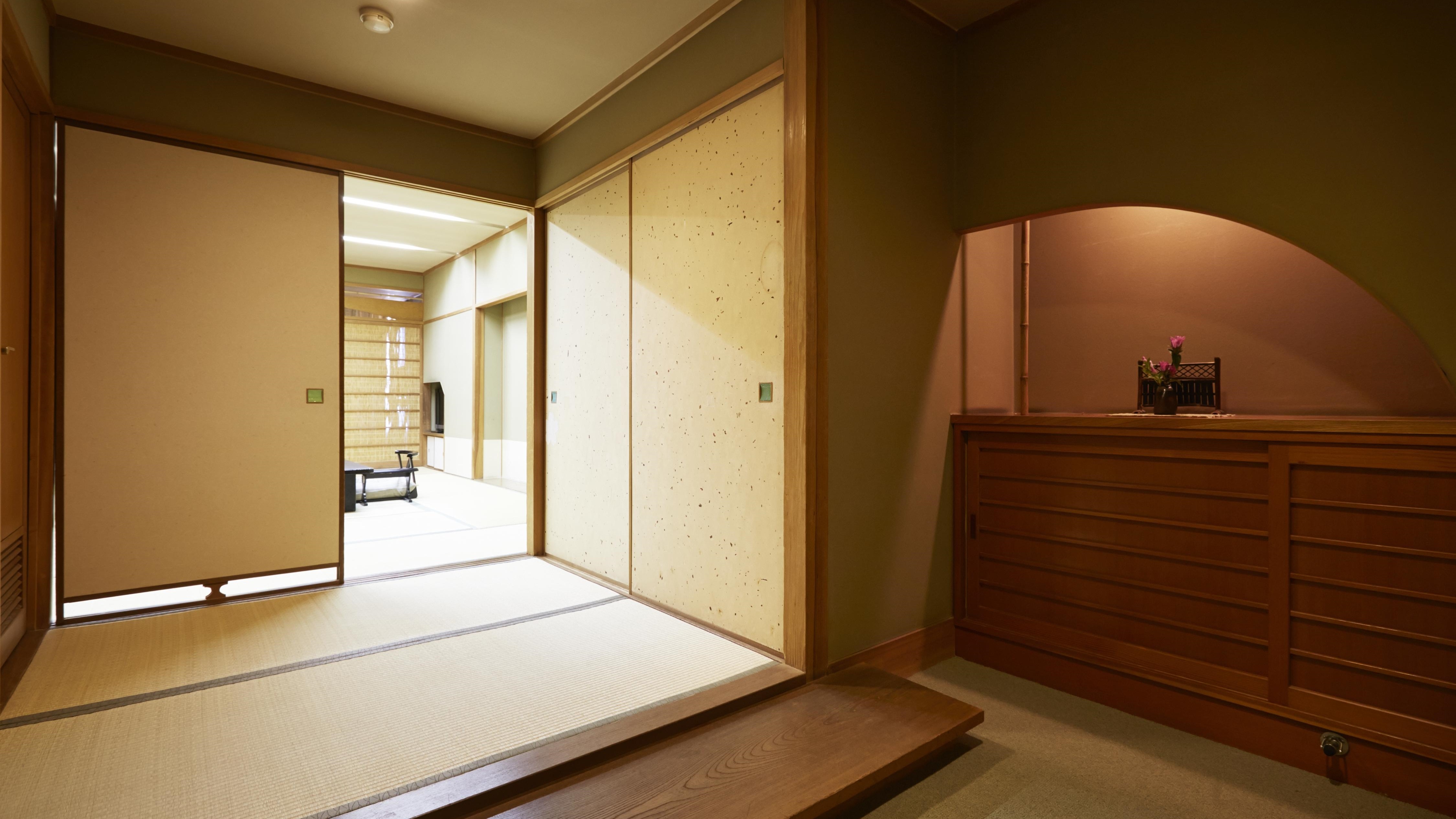 (Non-smoking) Japanese-style room Meitei Large / Entrance