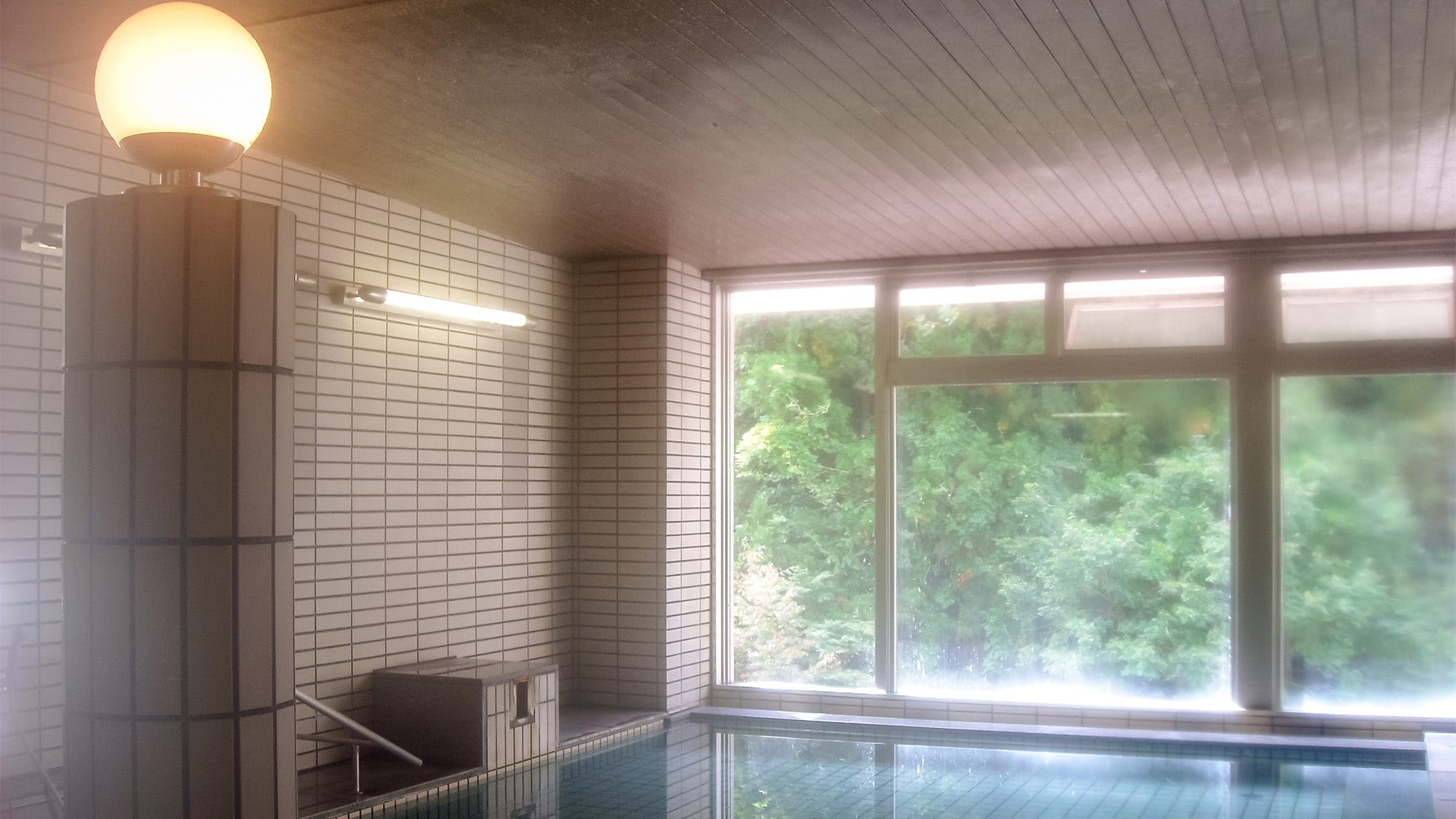 ・ [Onsen] From the core of your body to the warmth while gazing at the nature of Nosegawa Village