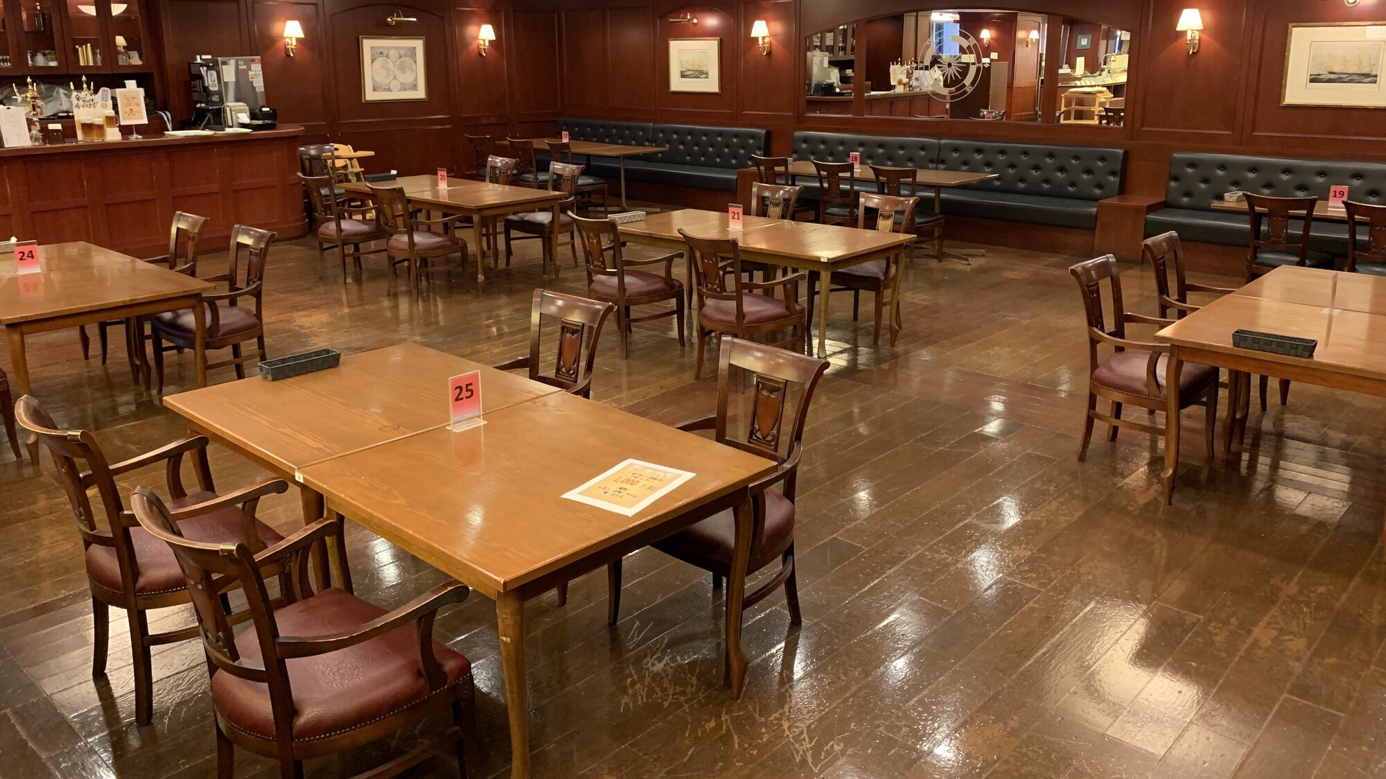 Tempat restoran