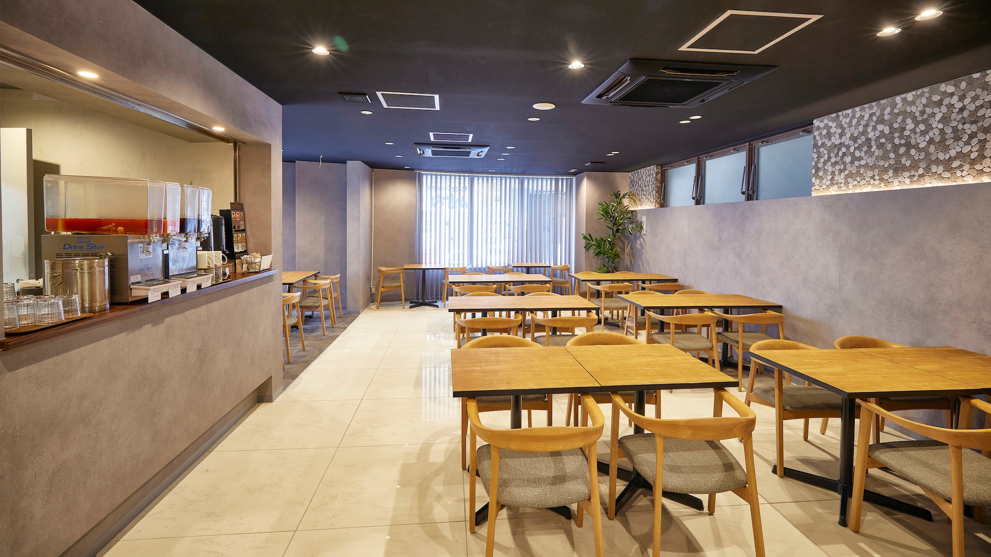 Breakfast venue, lounge space for Chazuke (21:00-23:00)