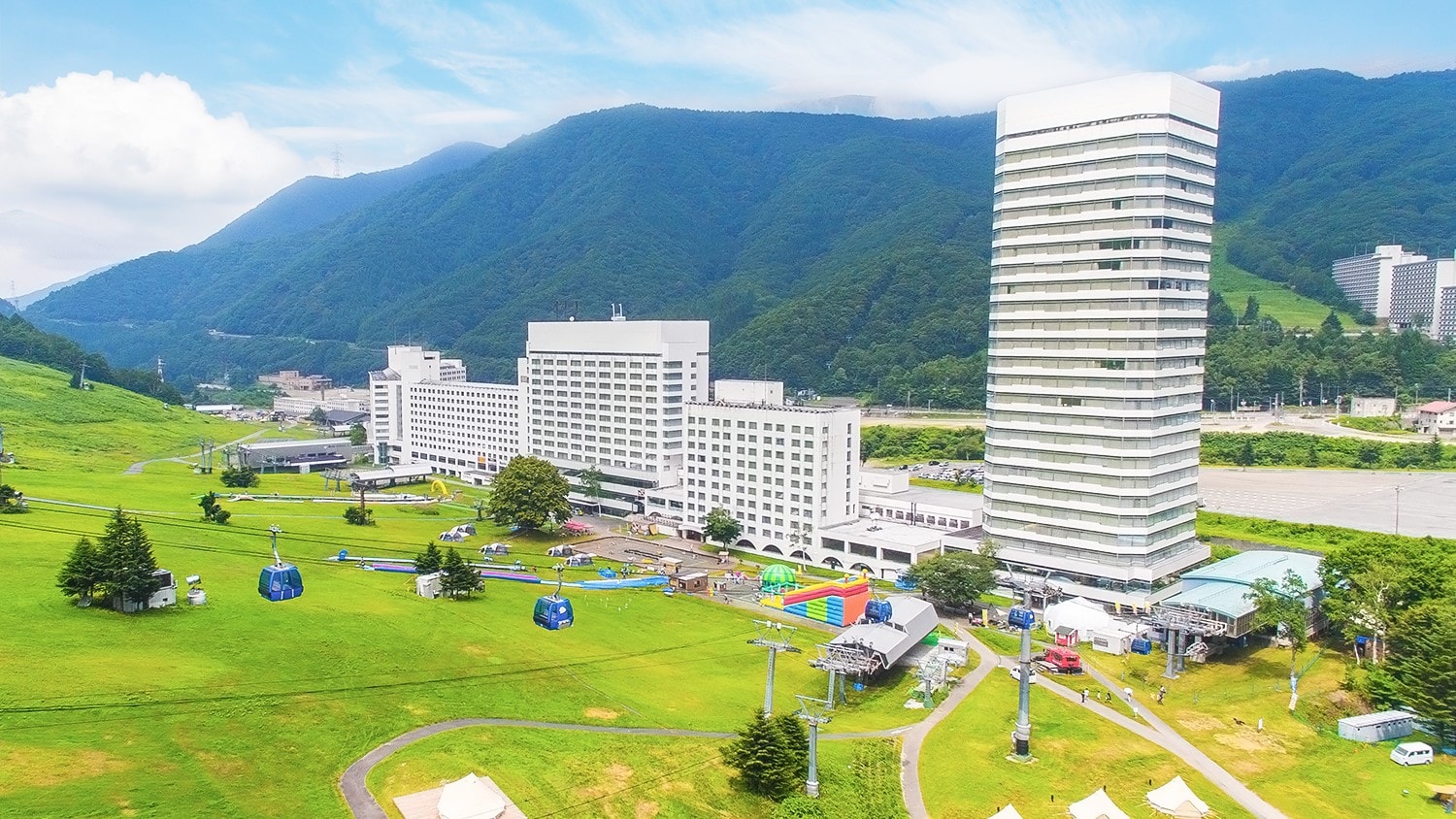 Toàn cảnh khách sạn Naeba Prince "Hình ảnh mùa xanh"