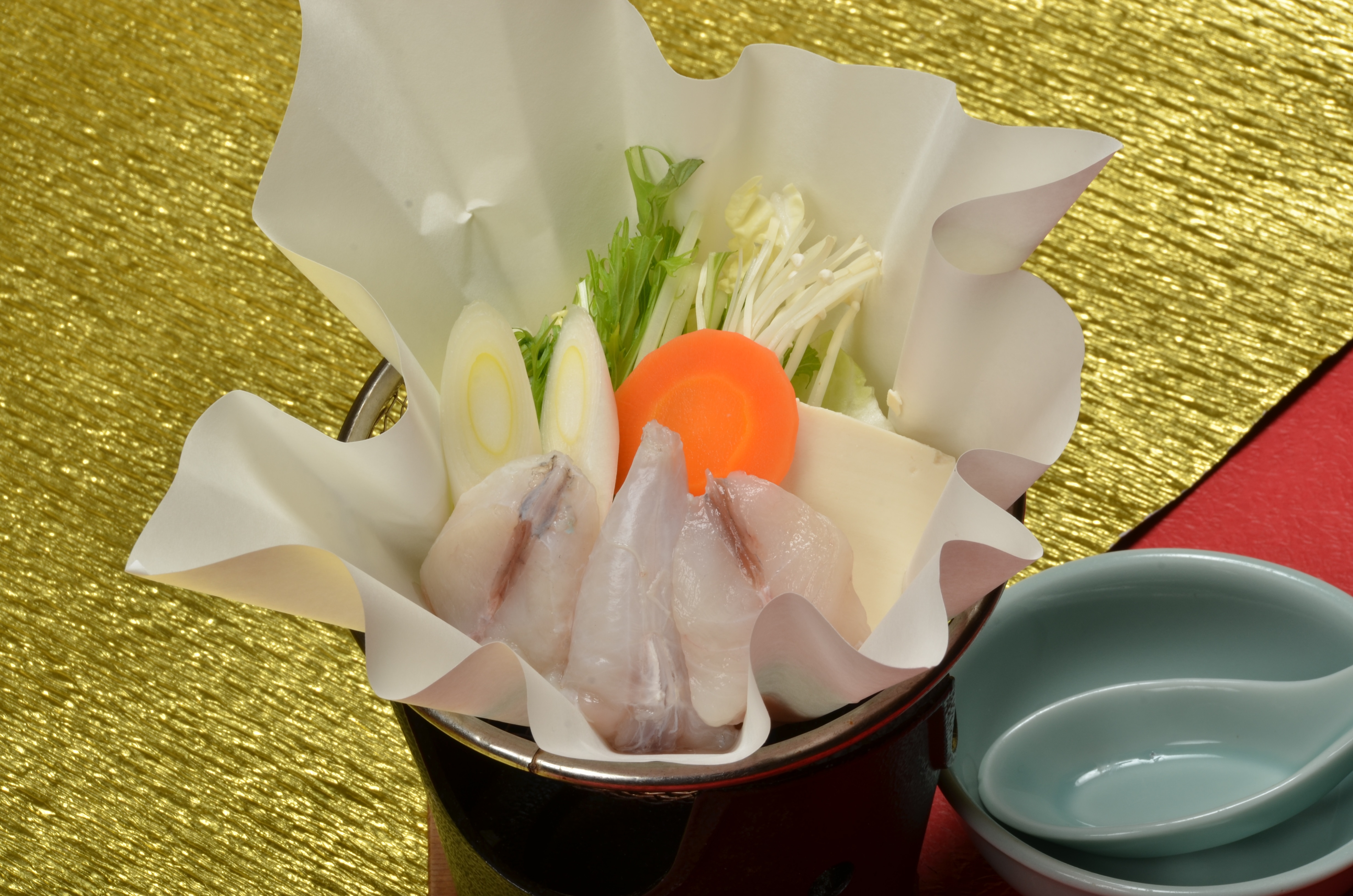 Fugu hotpot (image)
