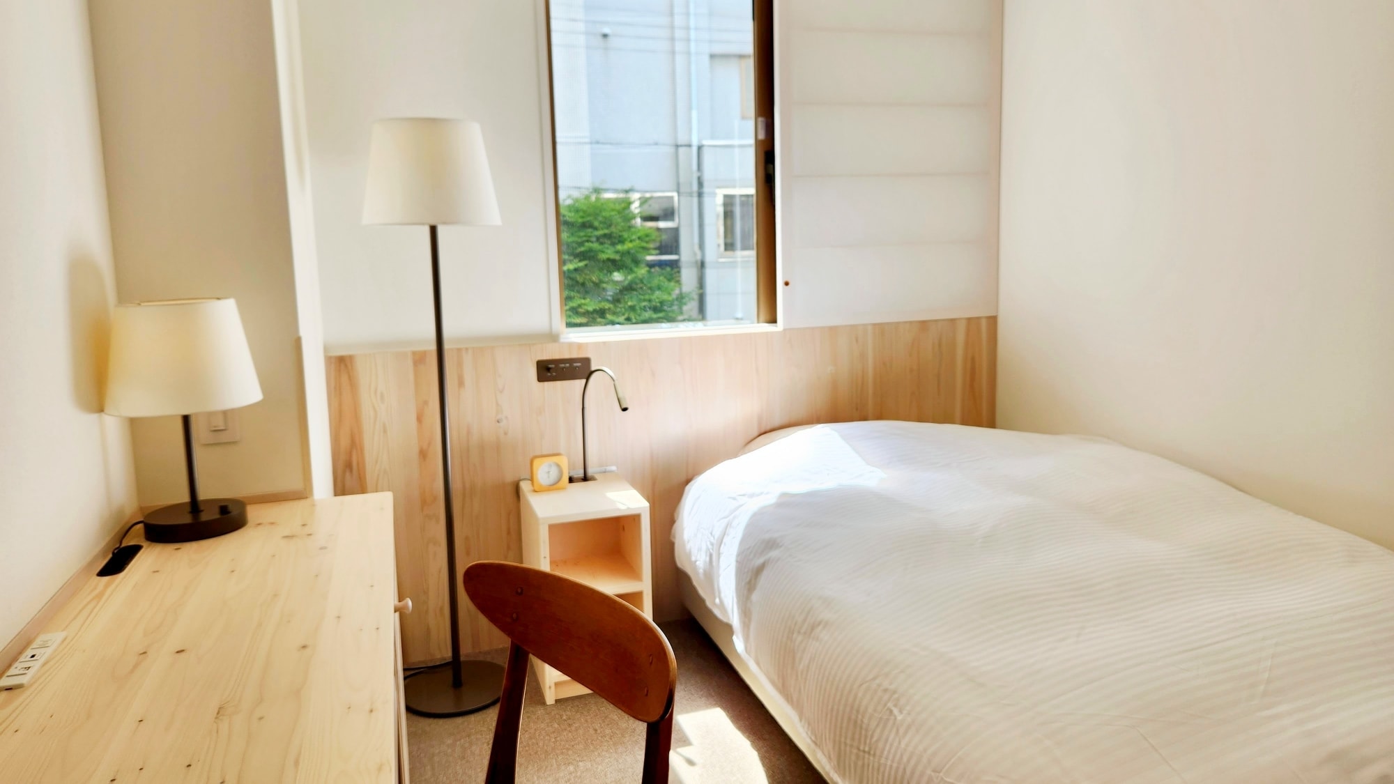 Ladies' single room, garden side, spacious 13 square meters