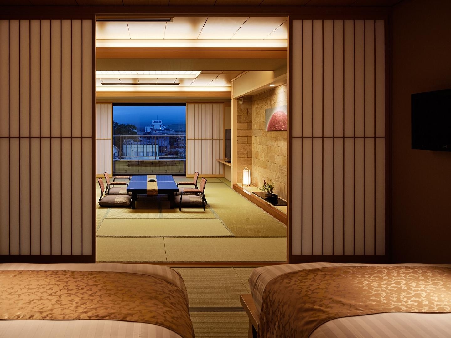 [Hot spring ◆ Guest room with open-air bath] Japanese and Western room with a view of Mt. Fuji (102 square meters)