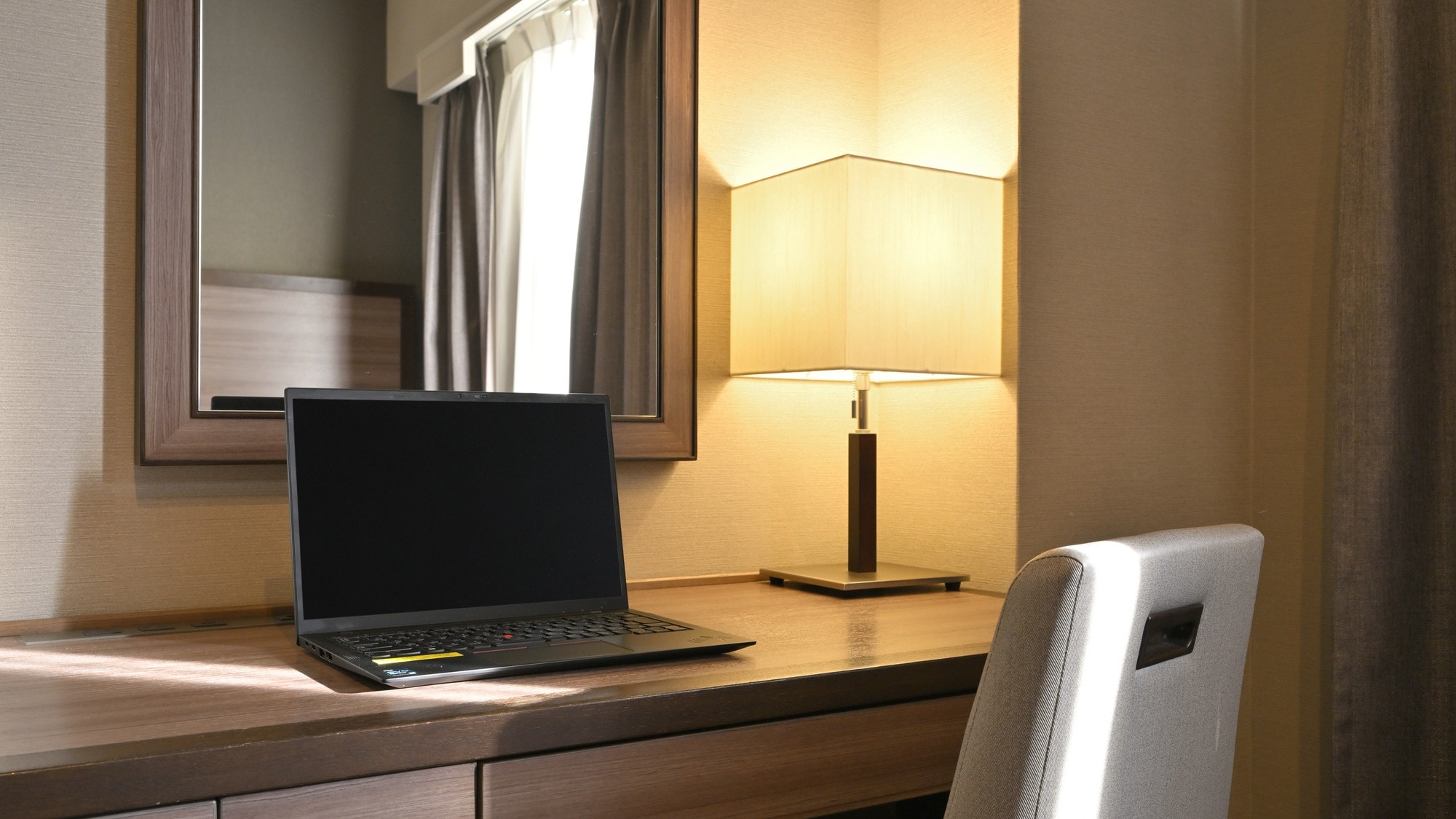 ■Main Building Standard Twin It is also possible to work from your room.