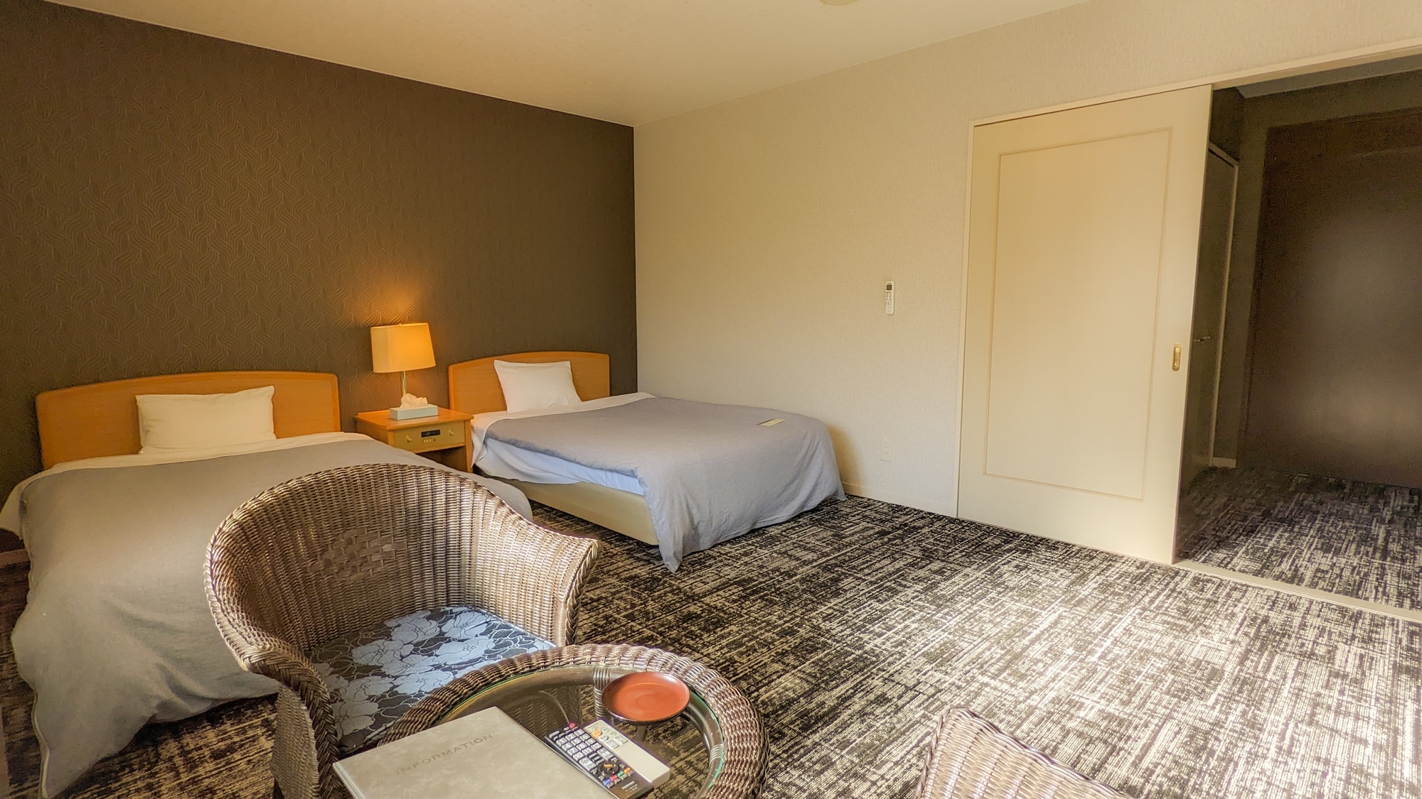 *[Main building] Western-style room *Entire building is non-smoking