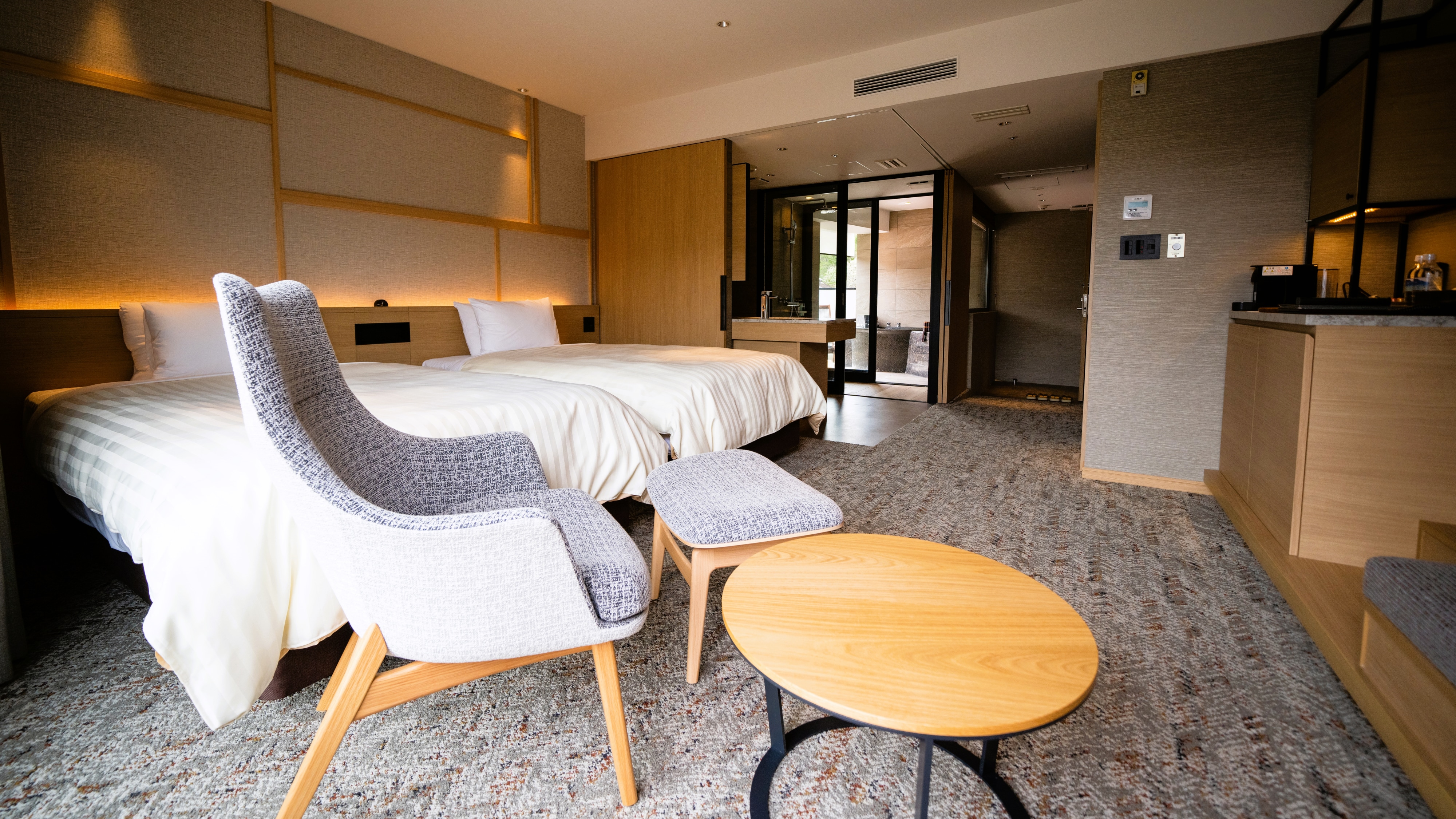 Twin with open-air bath (37 square meters, 1 room)