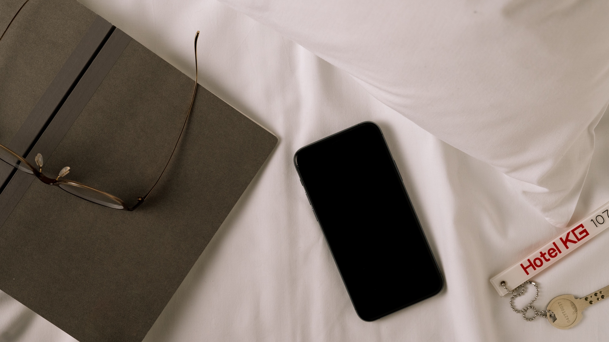 Perfect for business use. Equipped with Wi-Fi and wired LAN.