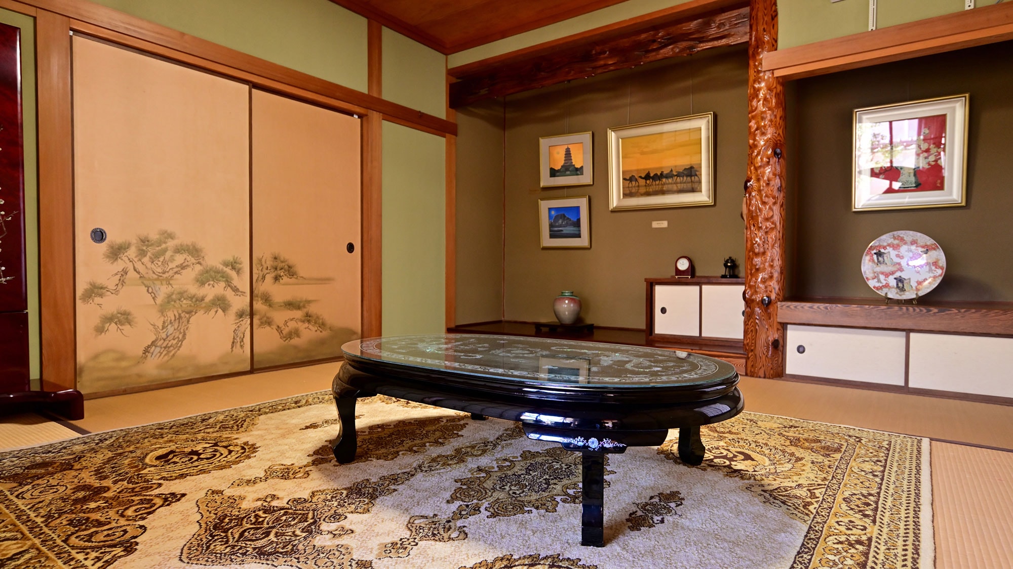 ・8張榻榻米日式房間